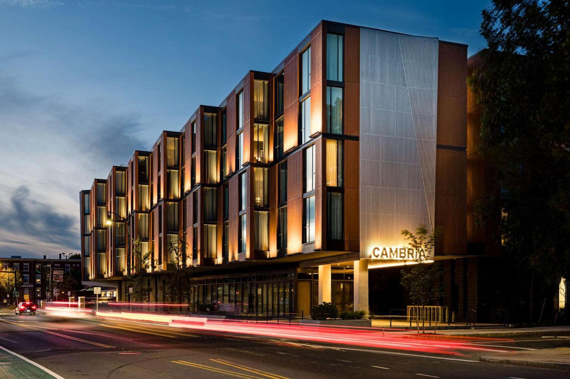 Cambria Hotel Boston Somerville — hotel in Somerville