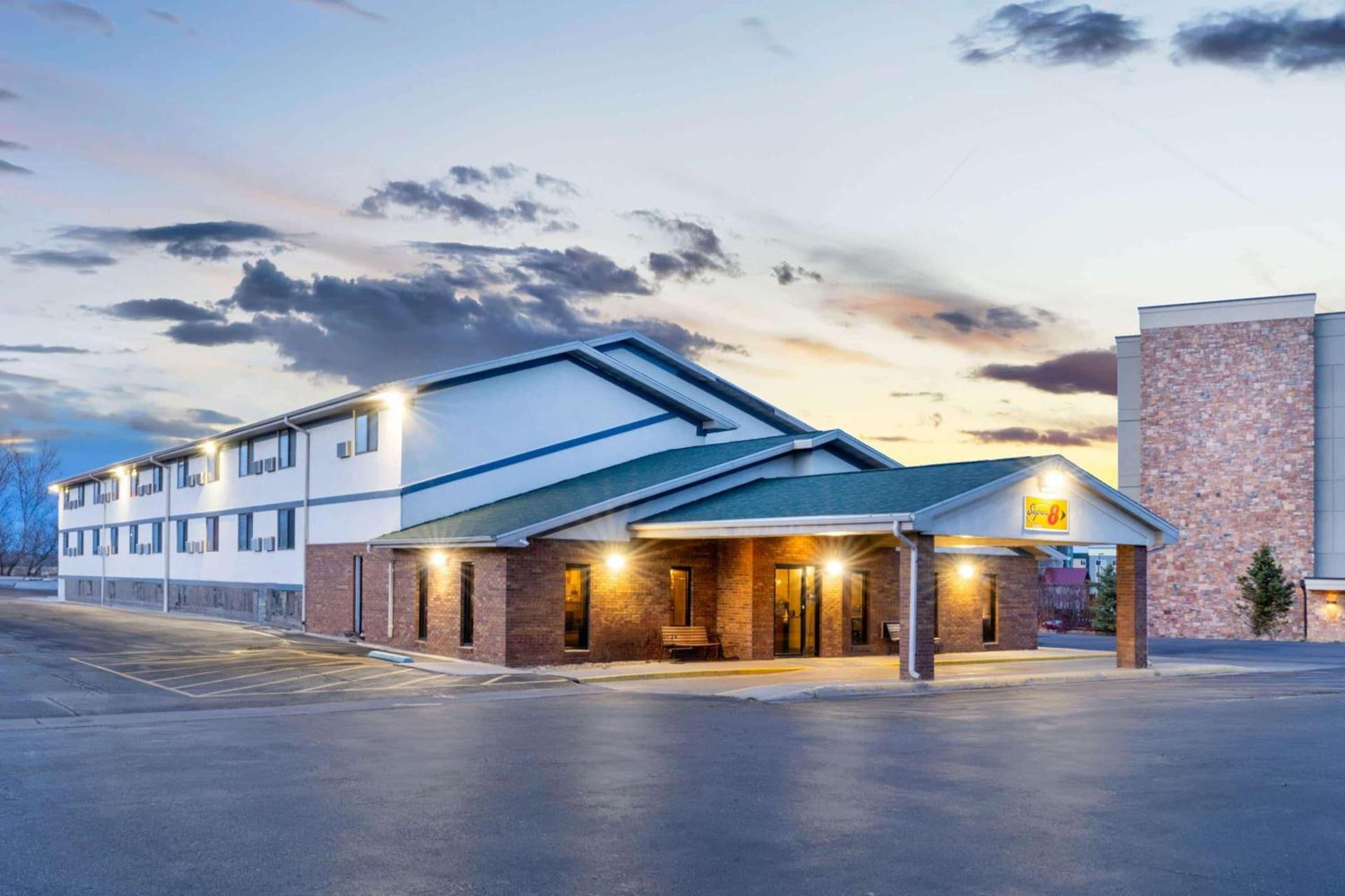 Super 8 by Wyndham Cheyenne WY — hotel in Cheyenne