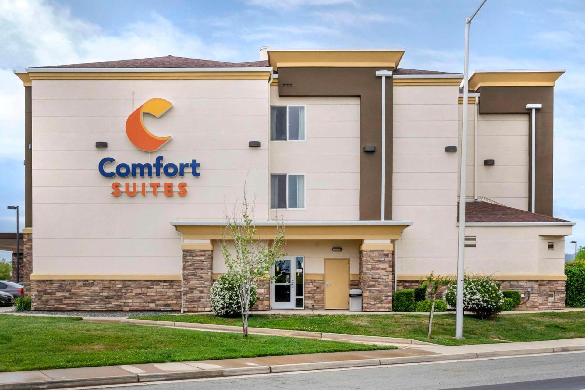 Comfort Suites Redding - Shasta Lake — hotel in Redding