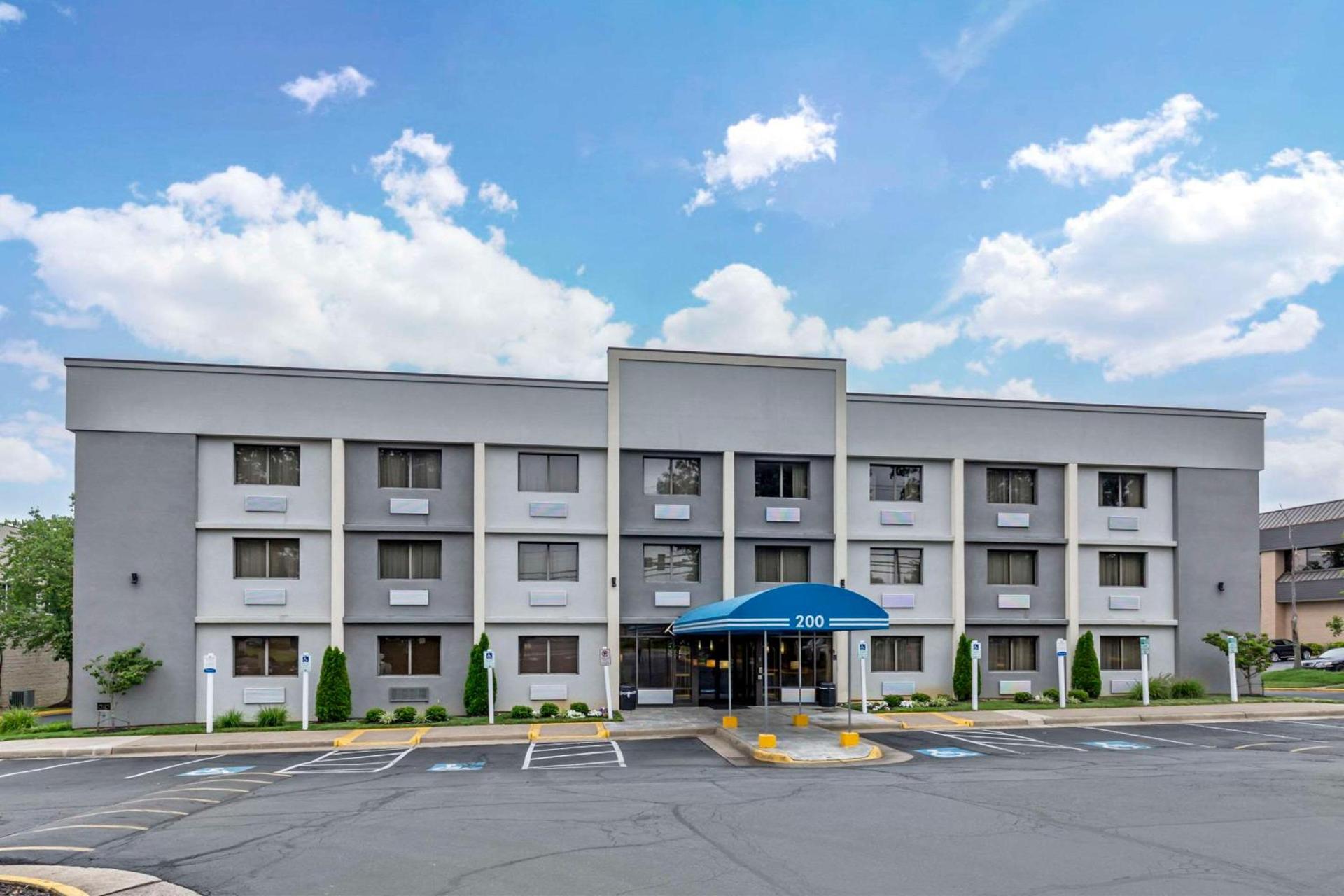Comfort Inn Herndon-Reston — hotel in Herndon