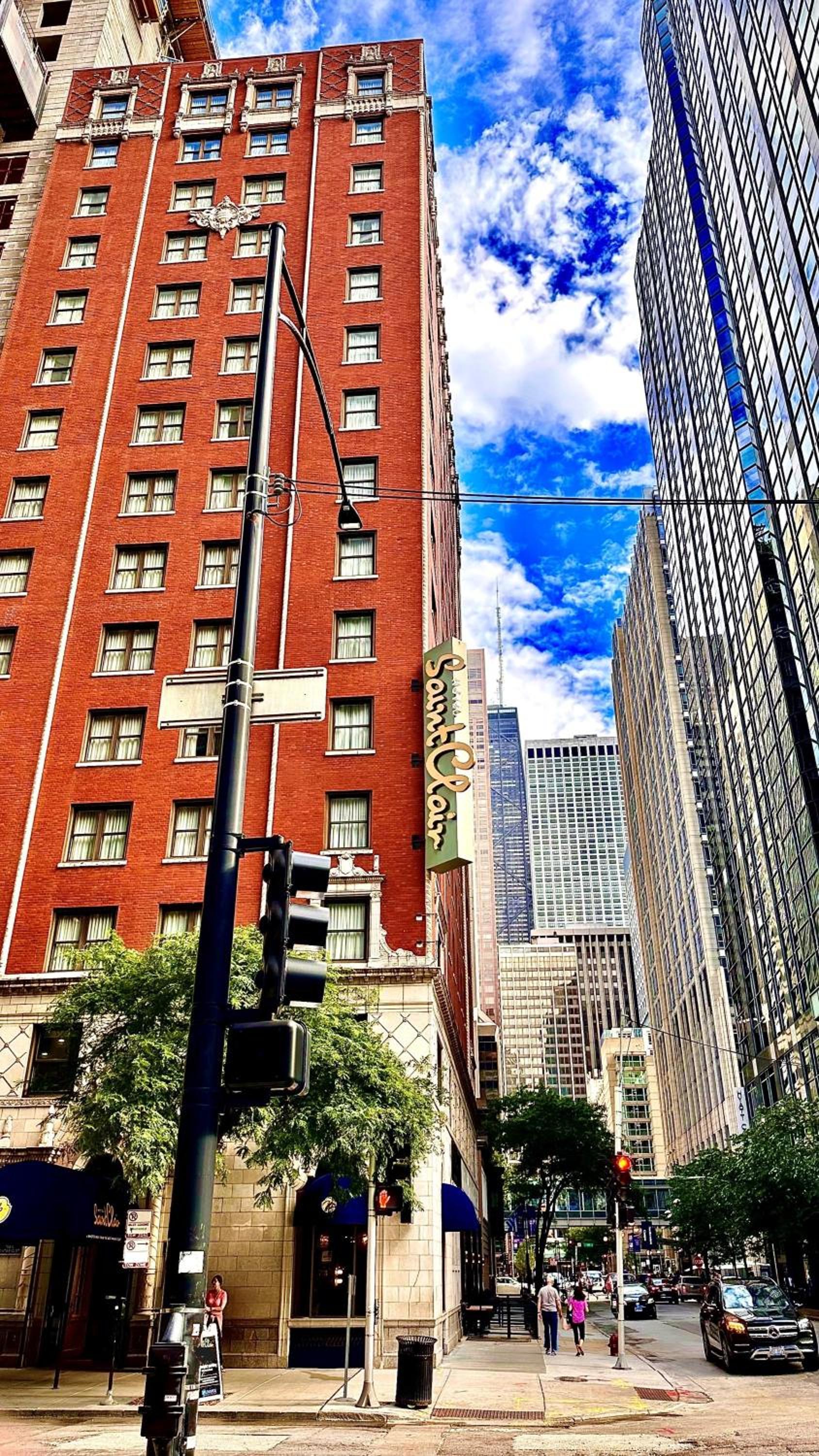 Hotel Saint Clair - Magnificent Mile — hotel in Chicago