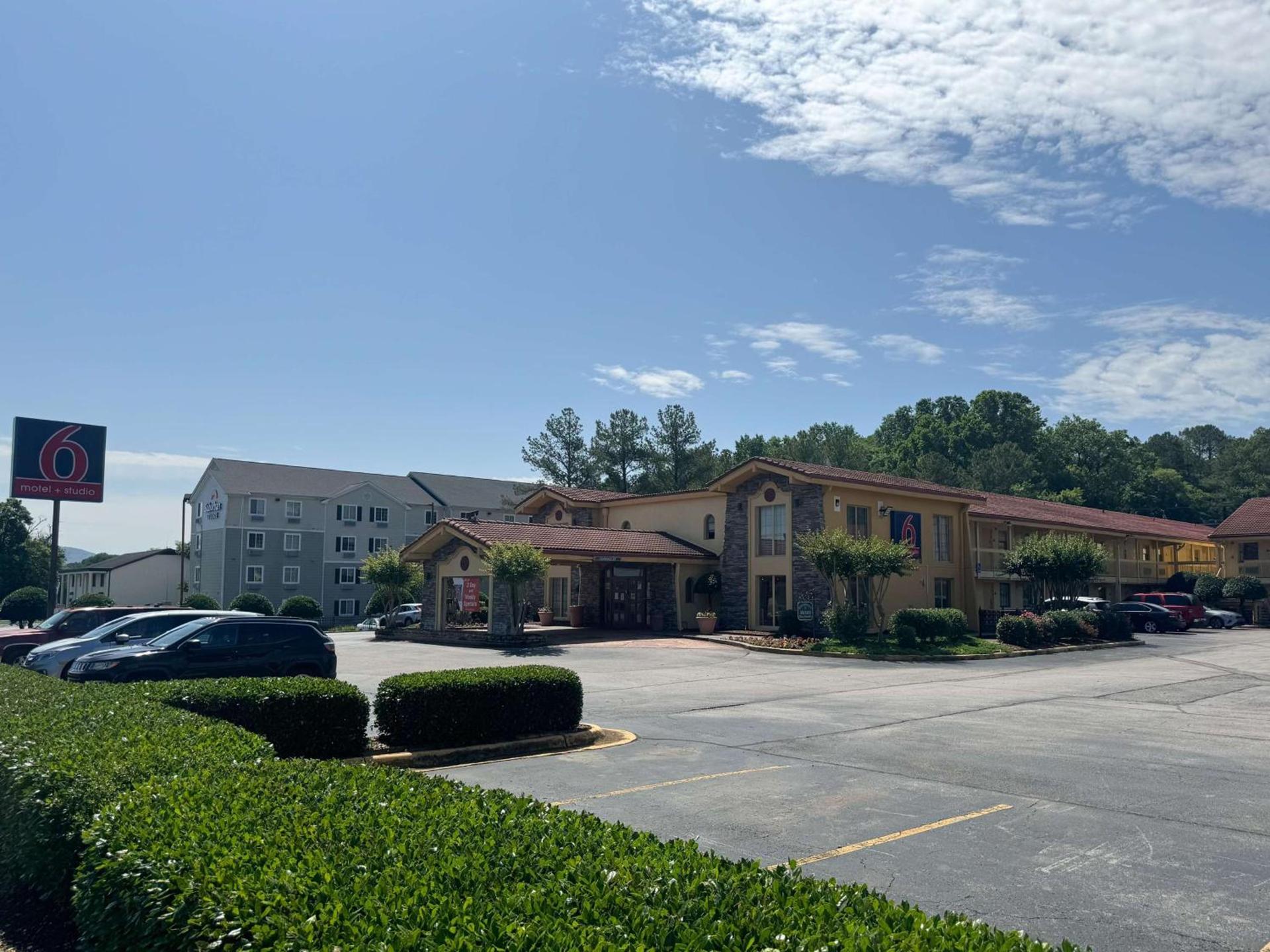 Motel 6 Huntsville AL University Dr. — hotel in Huntsville