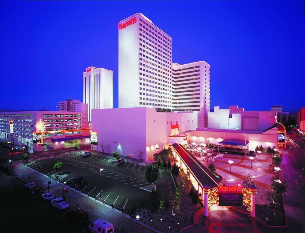 Harrahs Hotel Reno — hotel in Reno