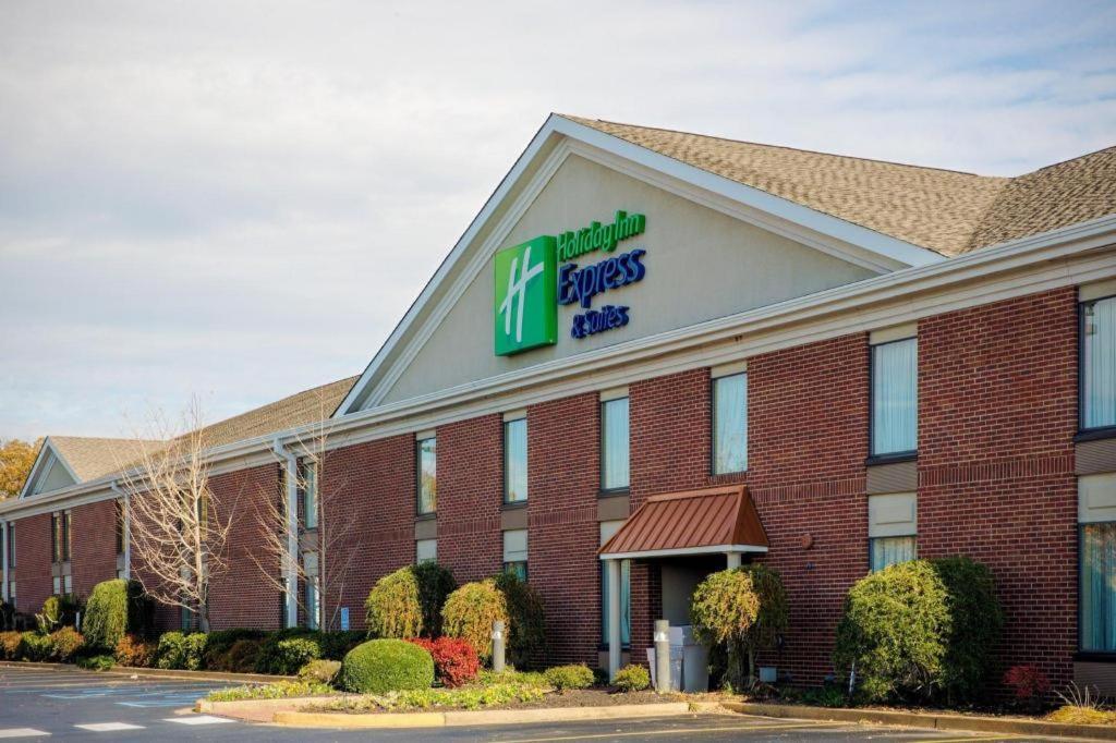 Holiday Inn Express Hotel And Suites Corinth — hotel in Corinth