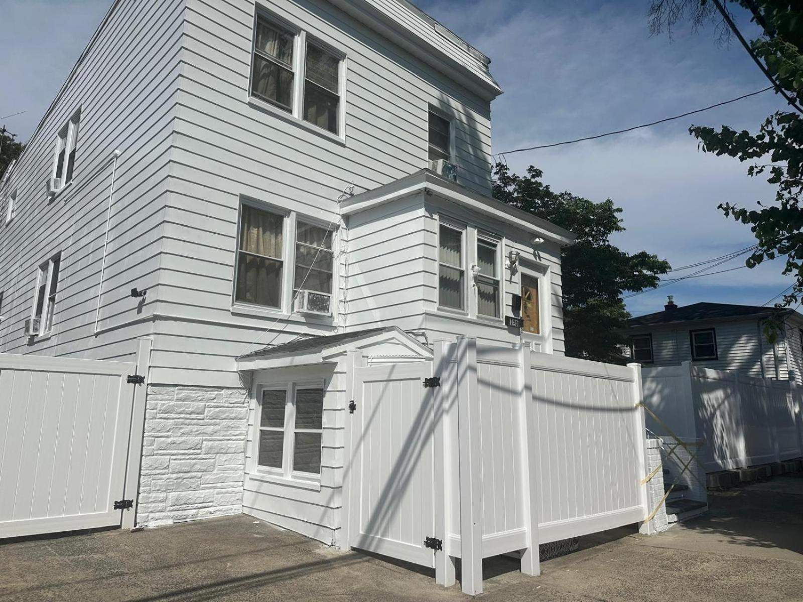 Divine Villa Guest House Harper Ave WITH FREE PRIVATE PARKING