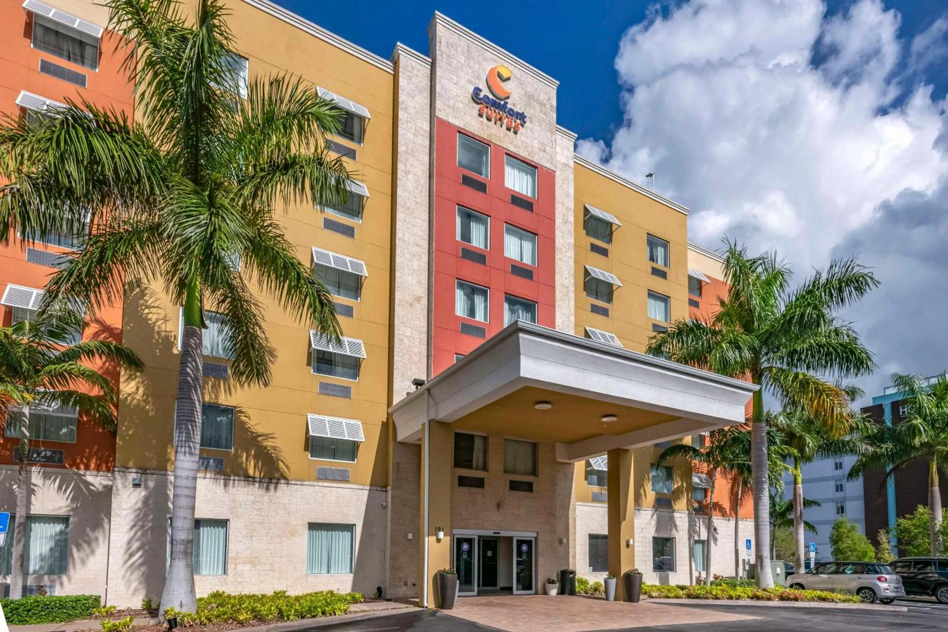 Comfort Suites Fort Lauderdale Airport South & Cruise Port — hotel in Dania Beach
