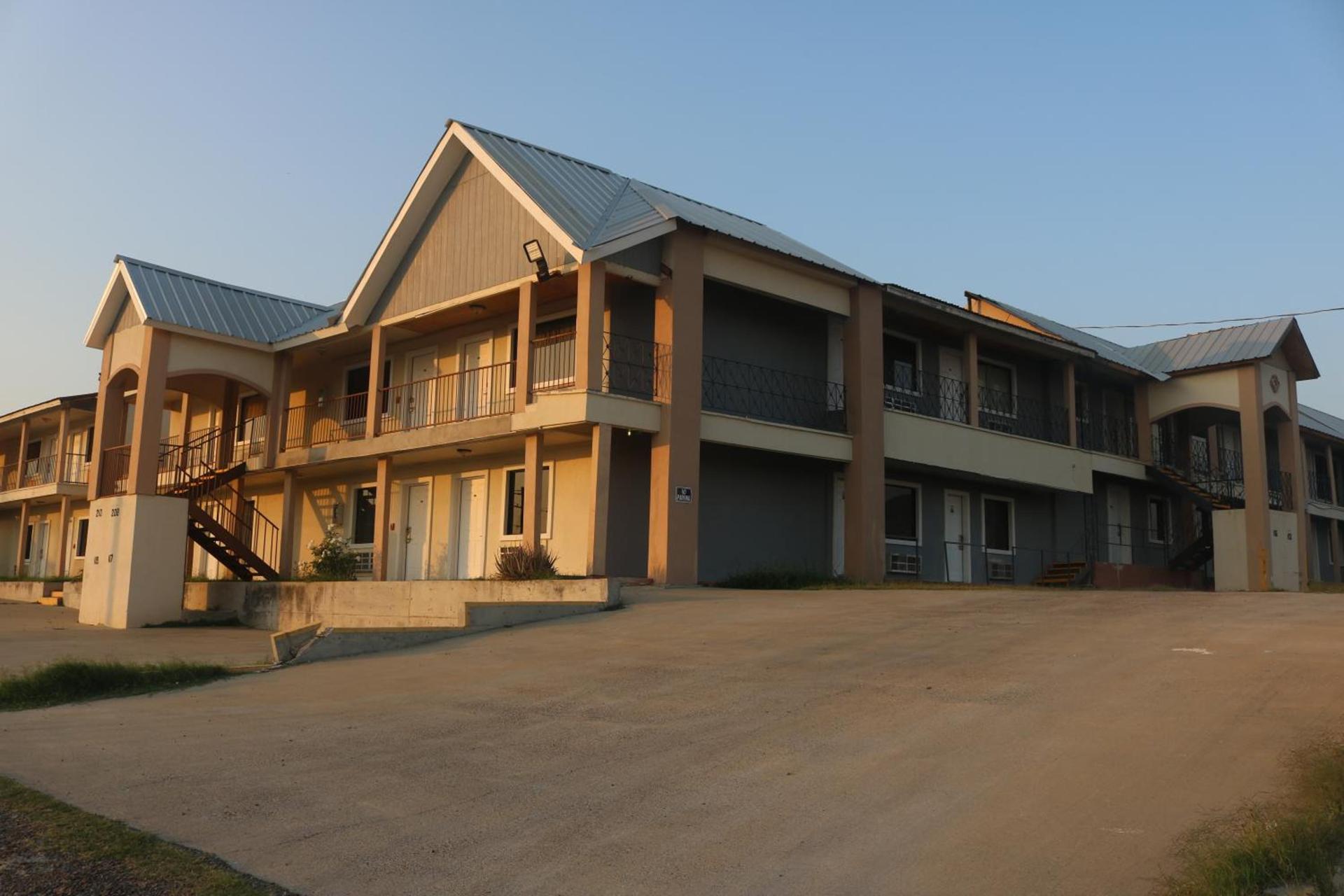 MG INN AND Suites — hotel in Zapata