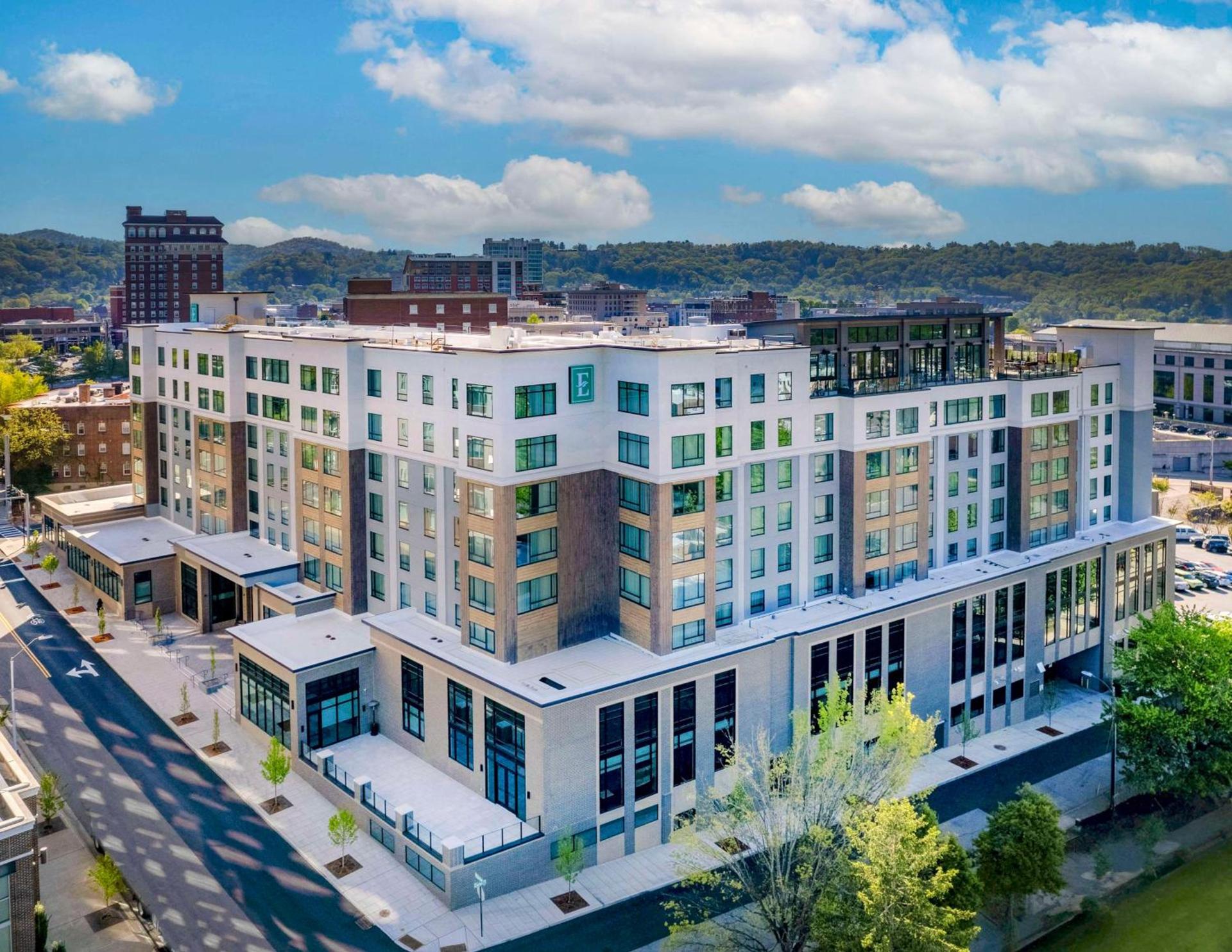 Embassy Suites By Hilton Asheville Downtown — hotel in Asheville