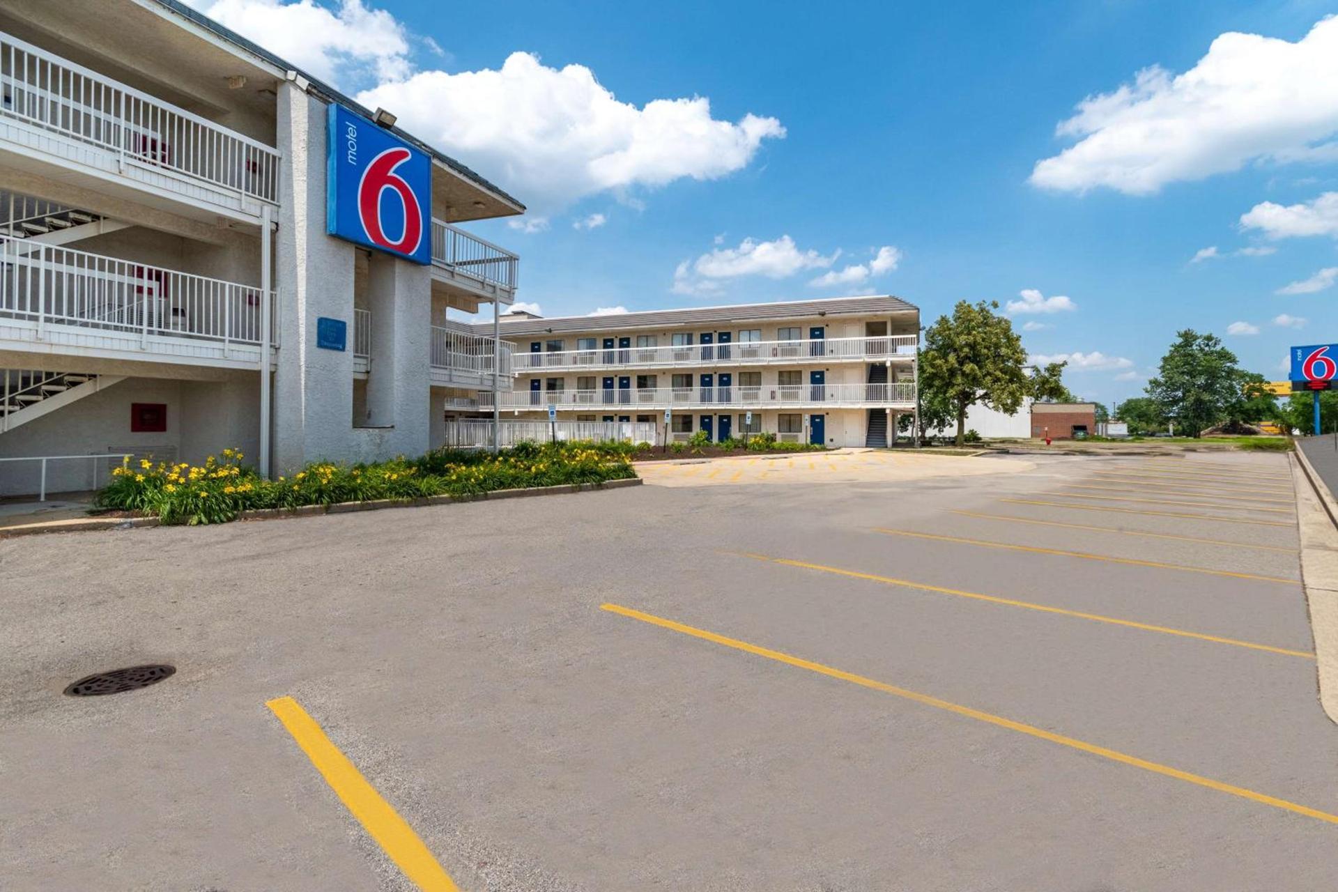 Motel 6-Rolling Meadows, IL - Chicago Northwest — hotel in Rolling Meadows