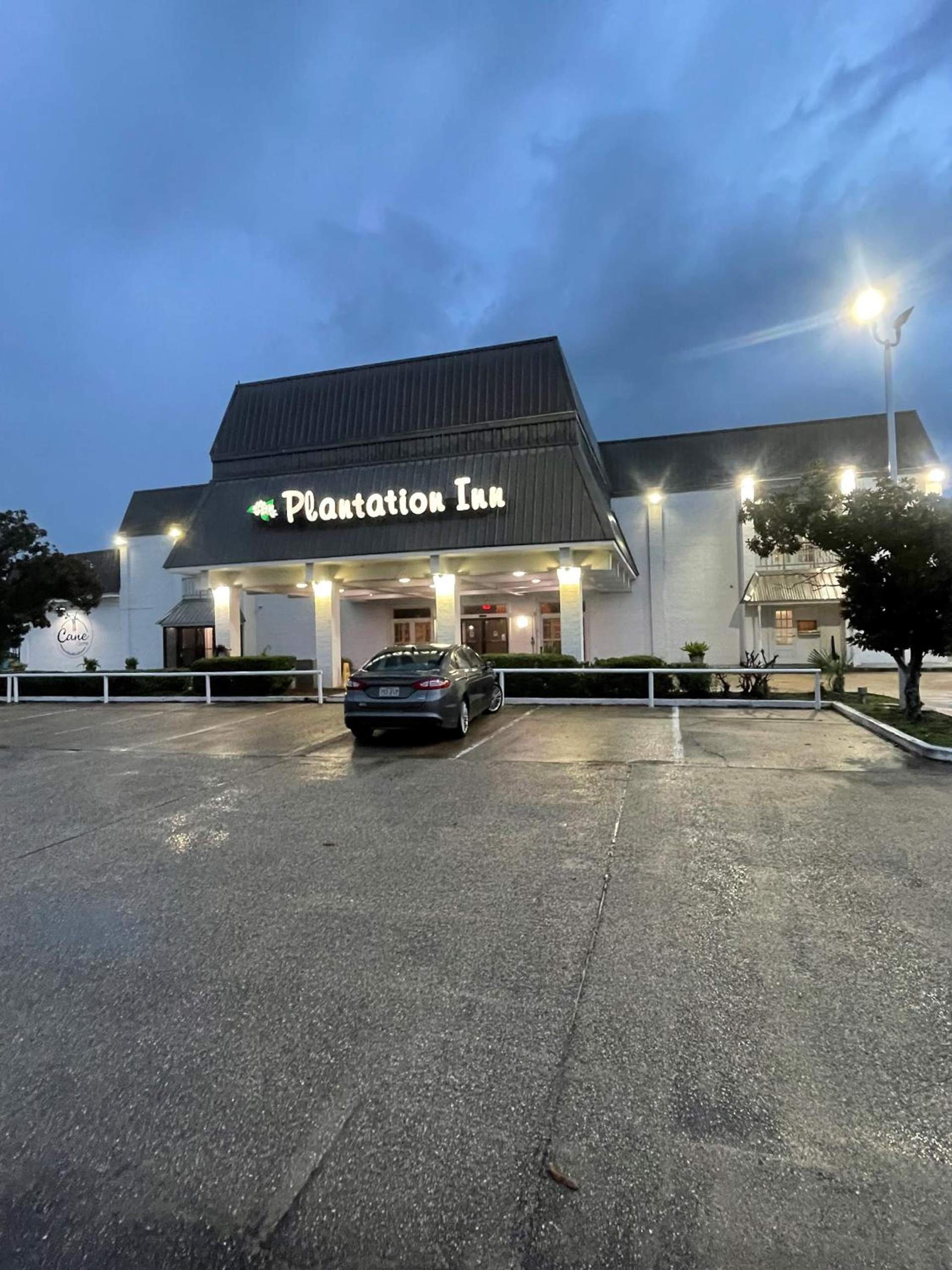 Plantation Inn