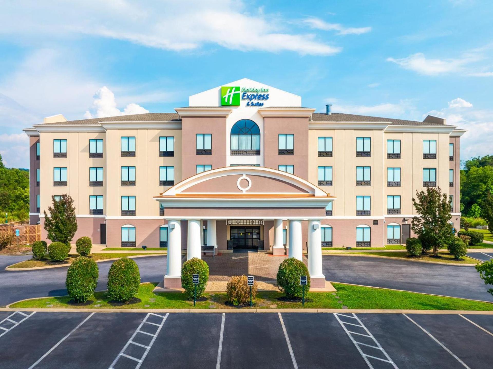 Holiday Inn Express Hotel & Suites Newport South by IHG — hotel in Newport