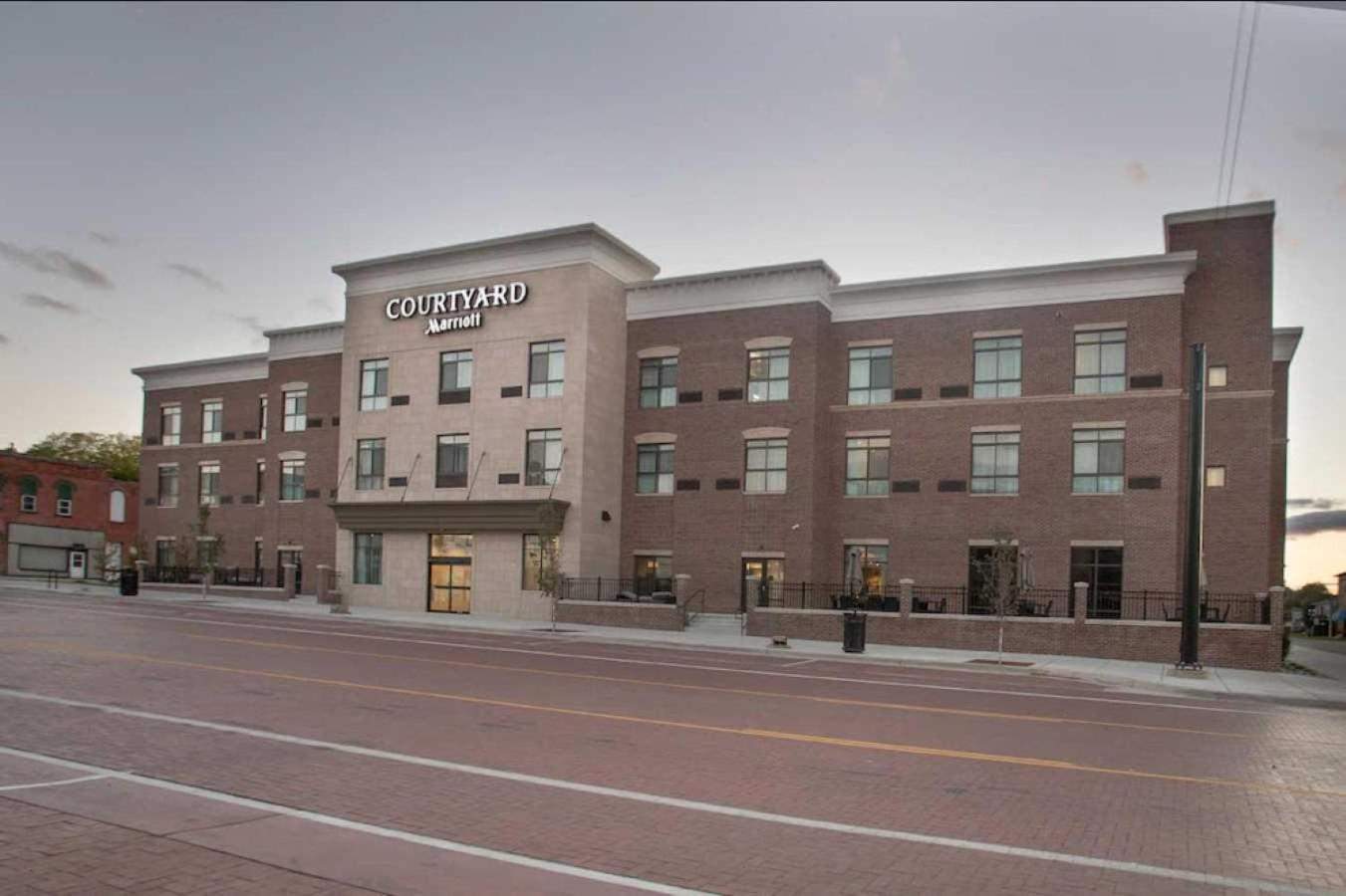 Courtyard by Marriott Albion