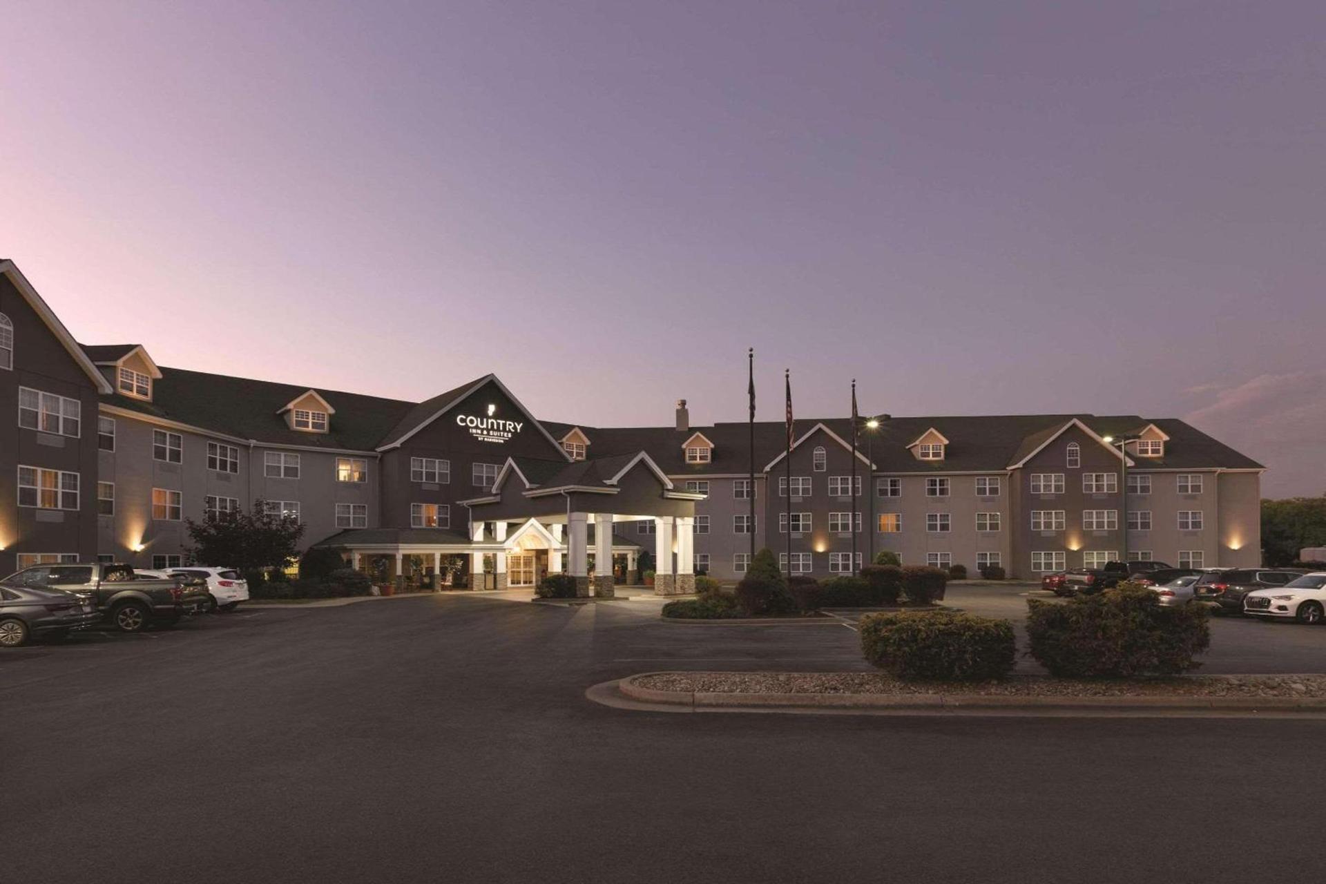 Country Inn & Suites by Radisson, Beckley, WV — hotel in Beckley
