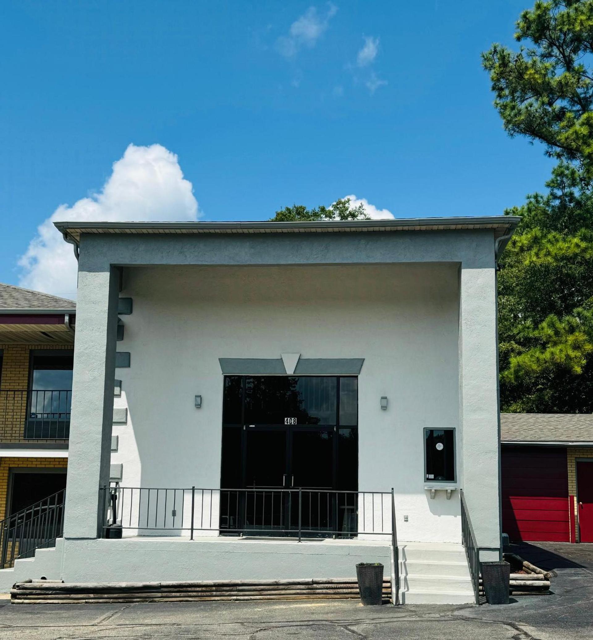 RELAX INN — hotel in Rockingham