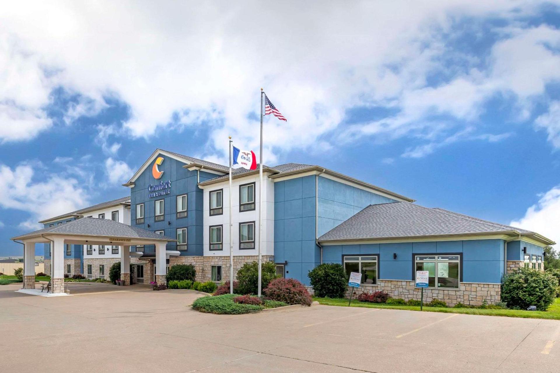 Comfort Inn & Suites Grinnell near I-80 — hotel in Grinnell