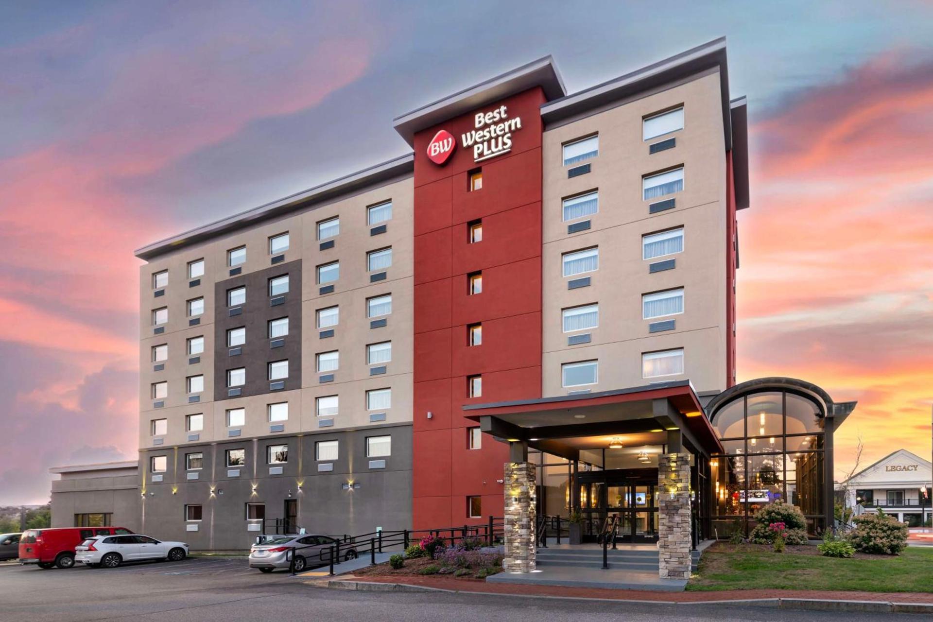 Best Western Plus Landmark Inn — hotel in Laconia