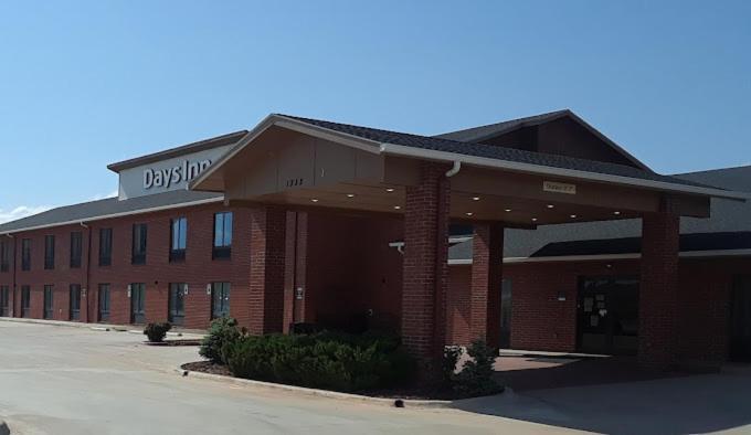 Days Inn by Wyndham Alva — hotel in Alva