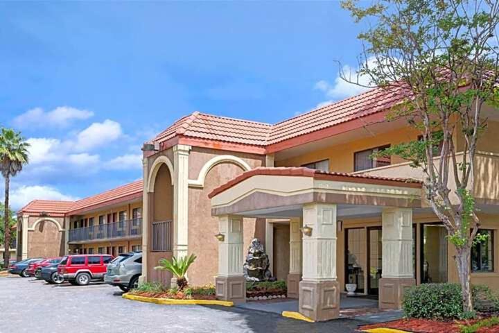 Economy Inn Jax-OP — hotel in Orange Park