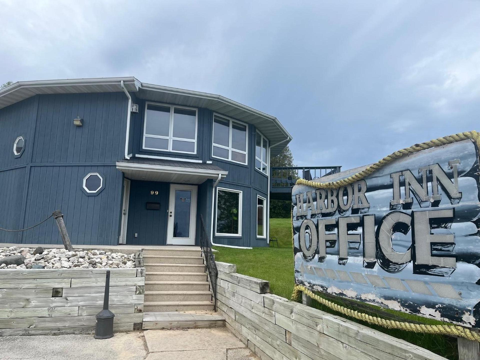 Harbor Inn Algoma — hotel in Algoma