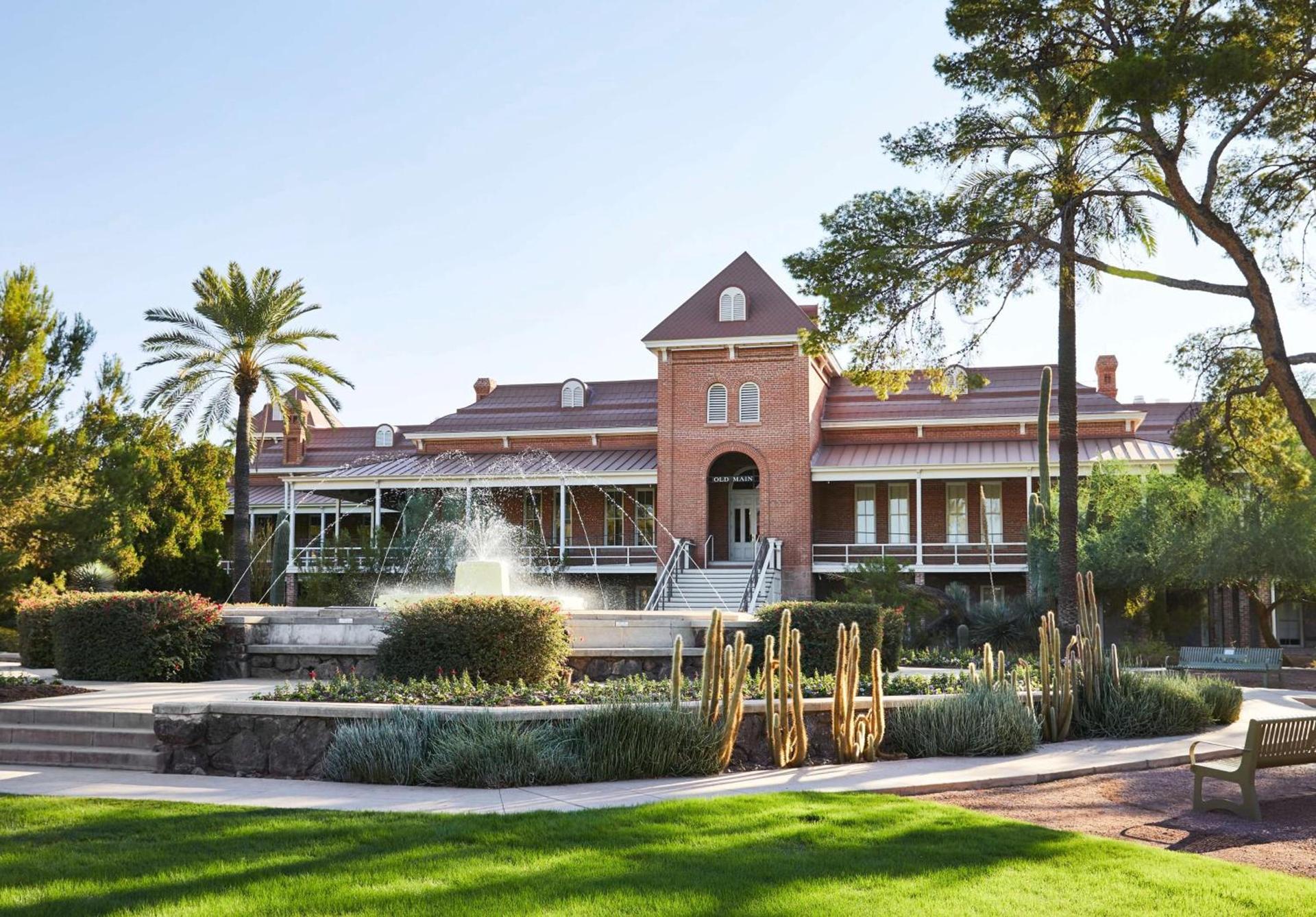 Graduate by Hilton Tucson — hotel in Tucson