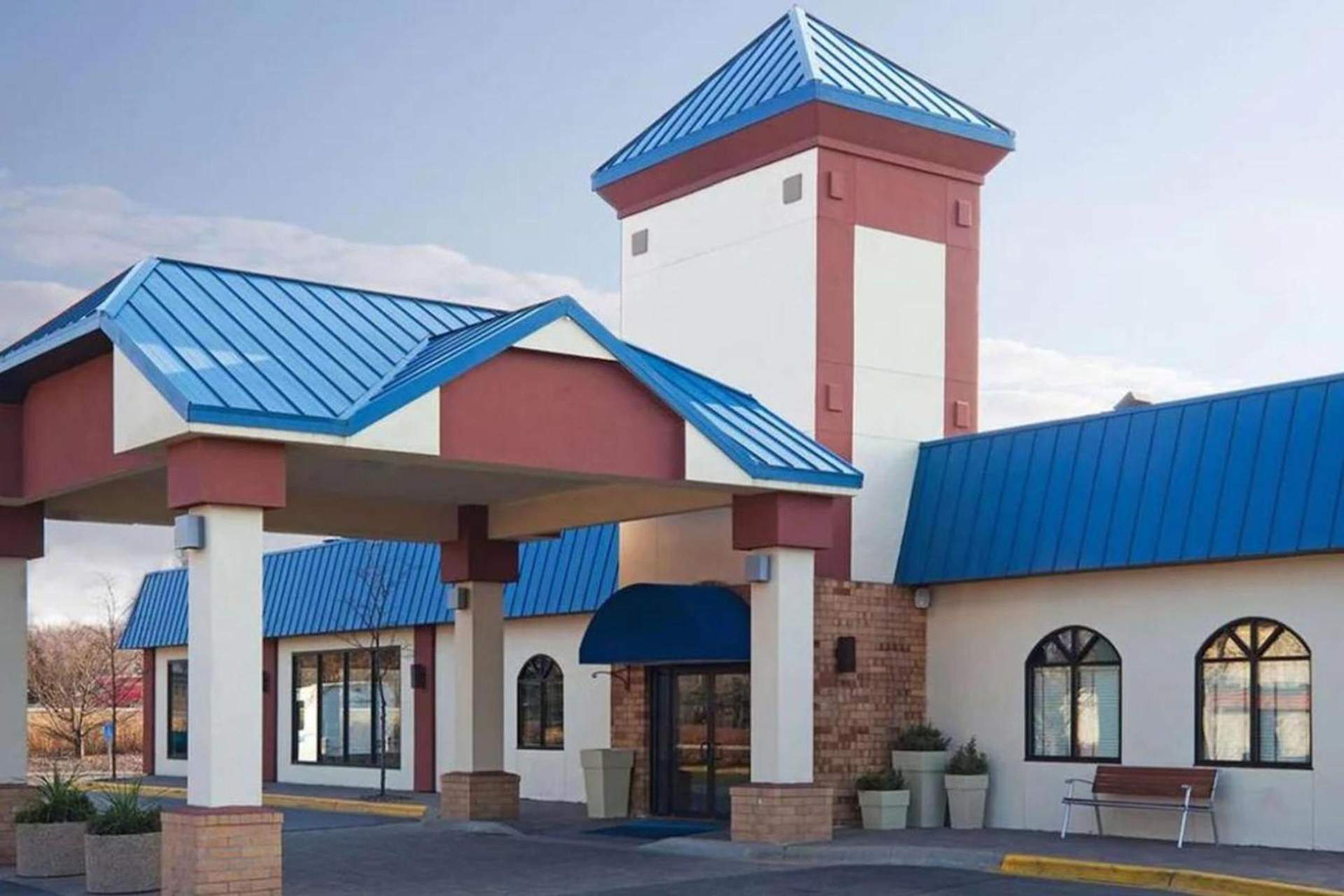 Blue Way Inn Eagan Extended Stay Minneapolis Airport Eagan North MN