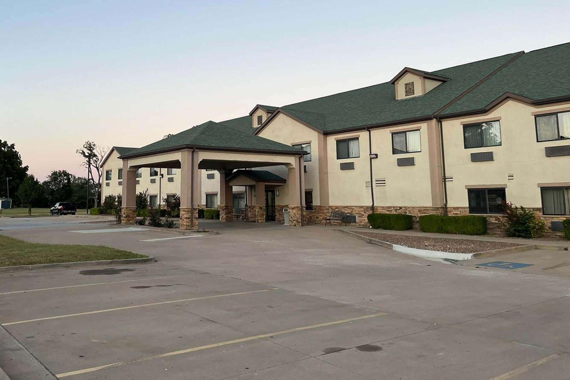 Days Inn by Wyndham Coffeyville, Kansas — hotel in Coffeyville