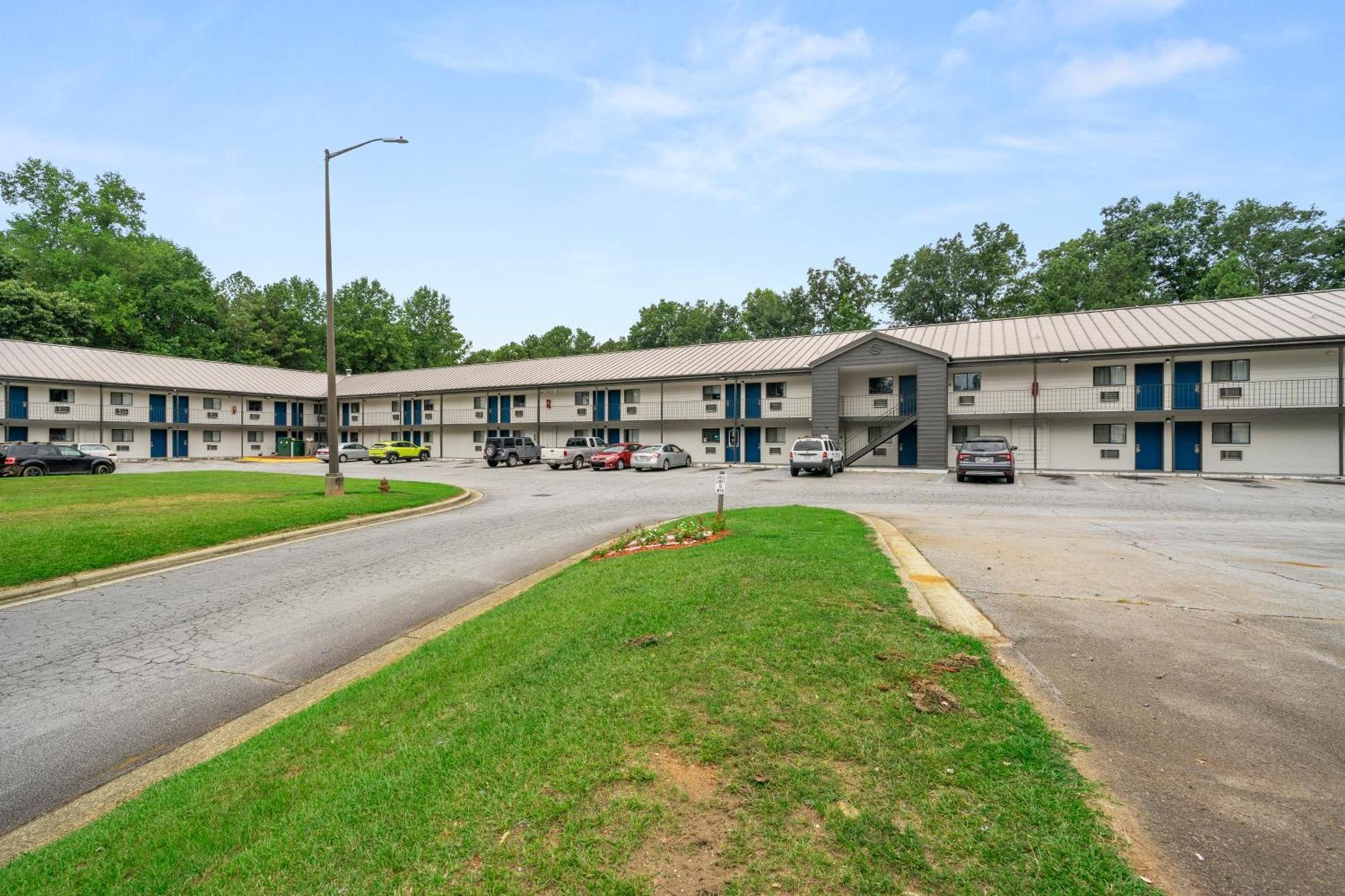Southern Suites Carrollton — hotel in Carrollton