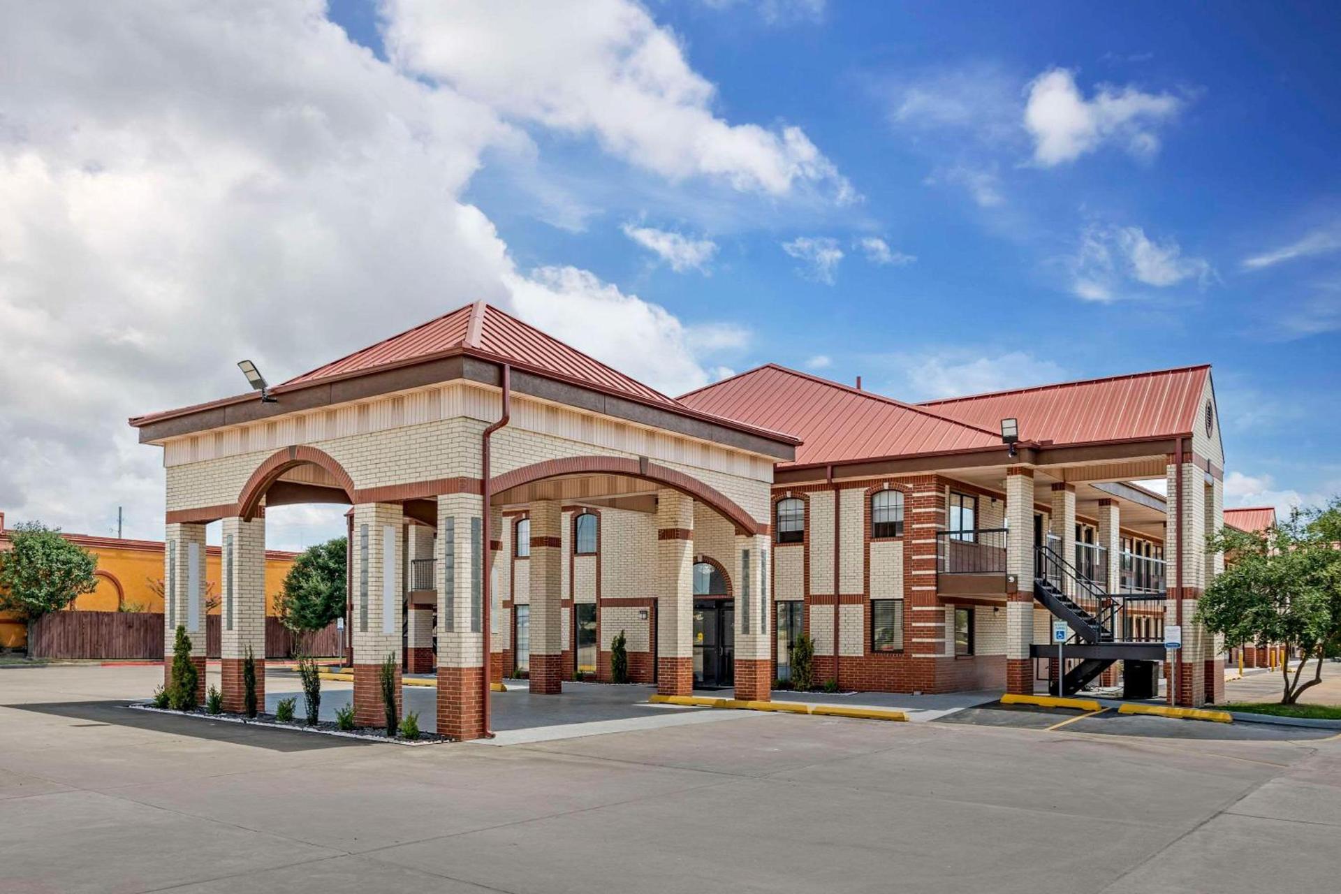 Quality Inn & Suites New Boston - Texarkana West — hotel in New Boston
