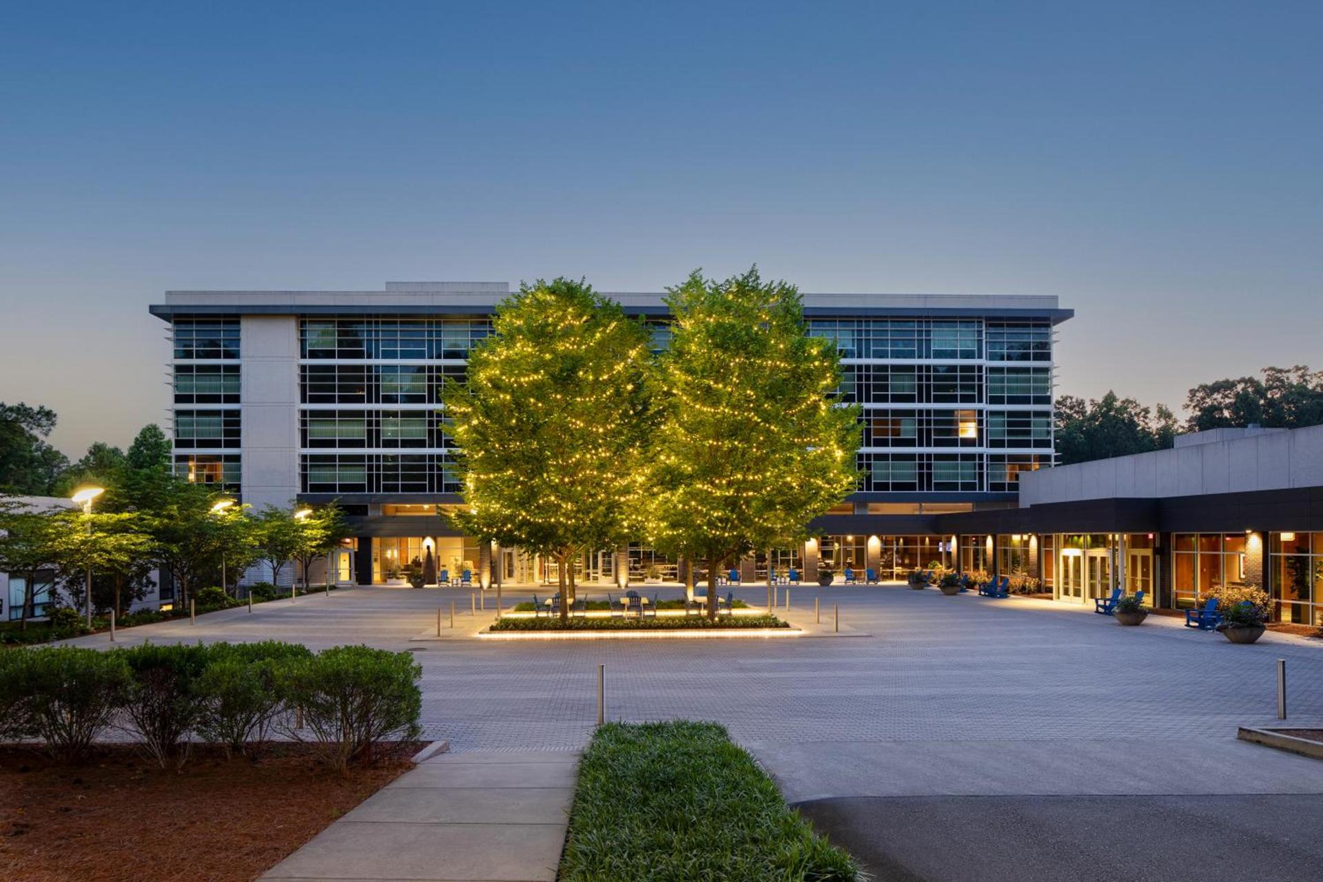 JB Duke Hotel — hotel in Durham