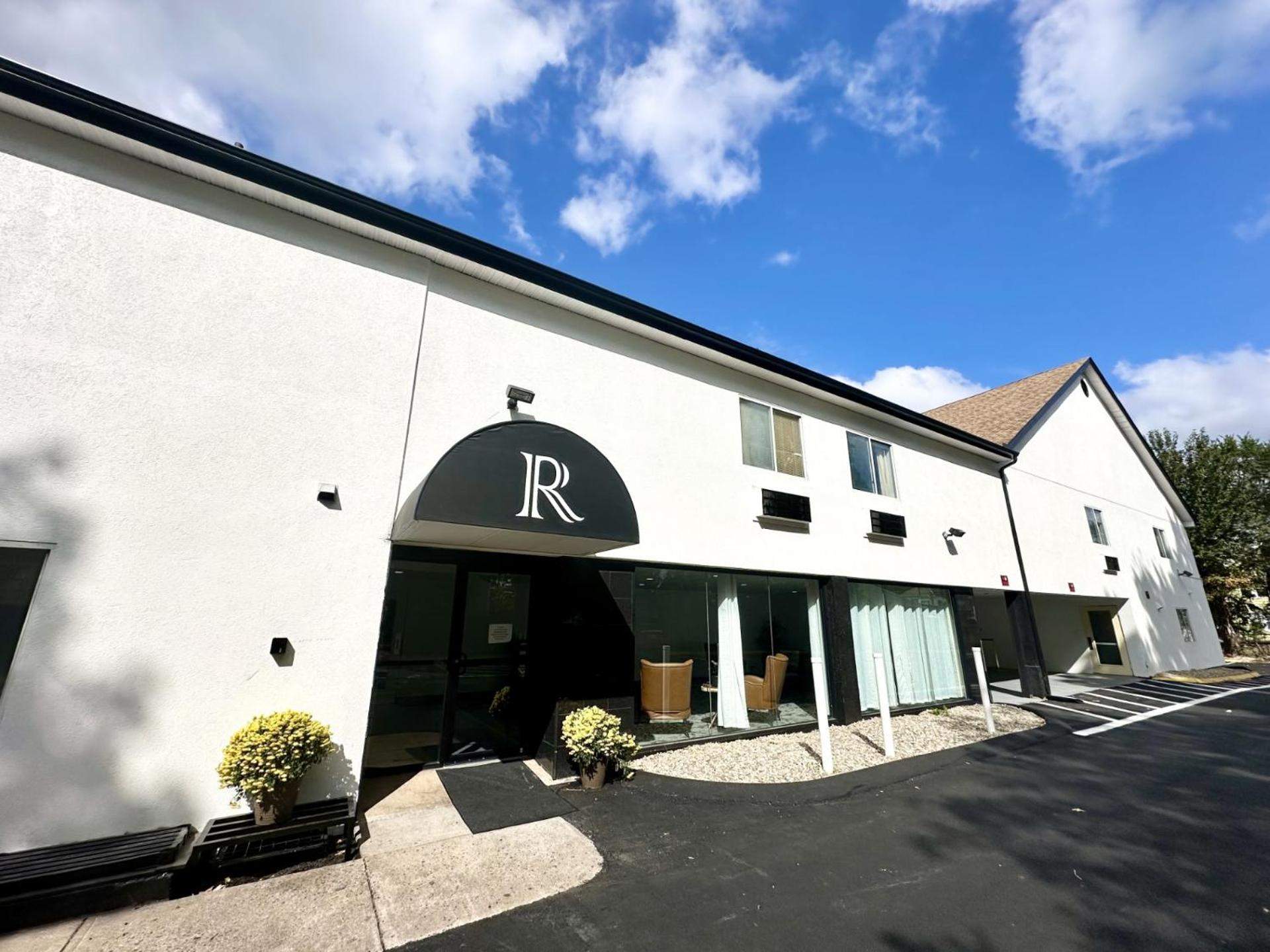 Baldwin Inn & Suites, SureStay Collection by Best Western