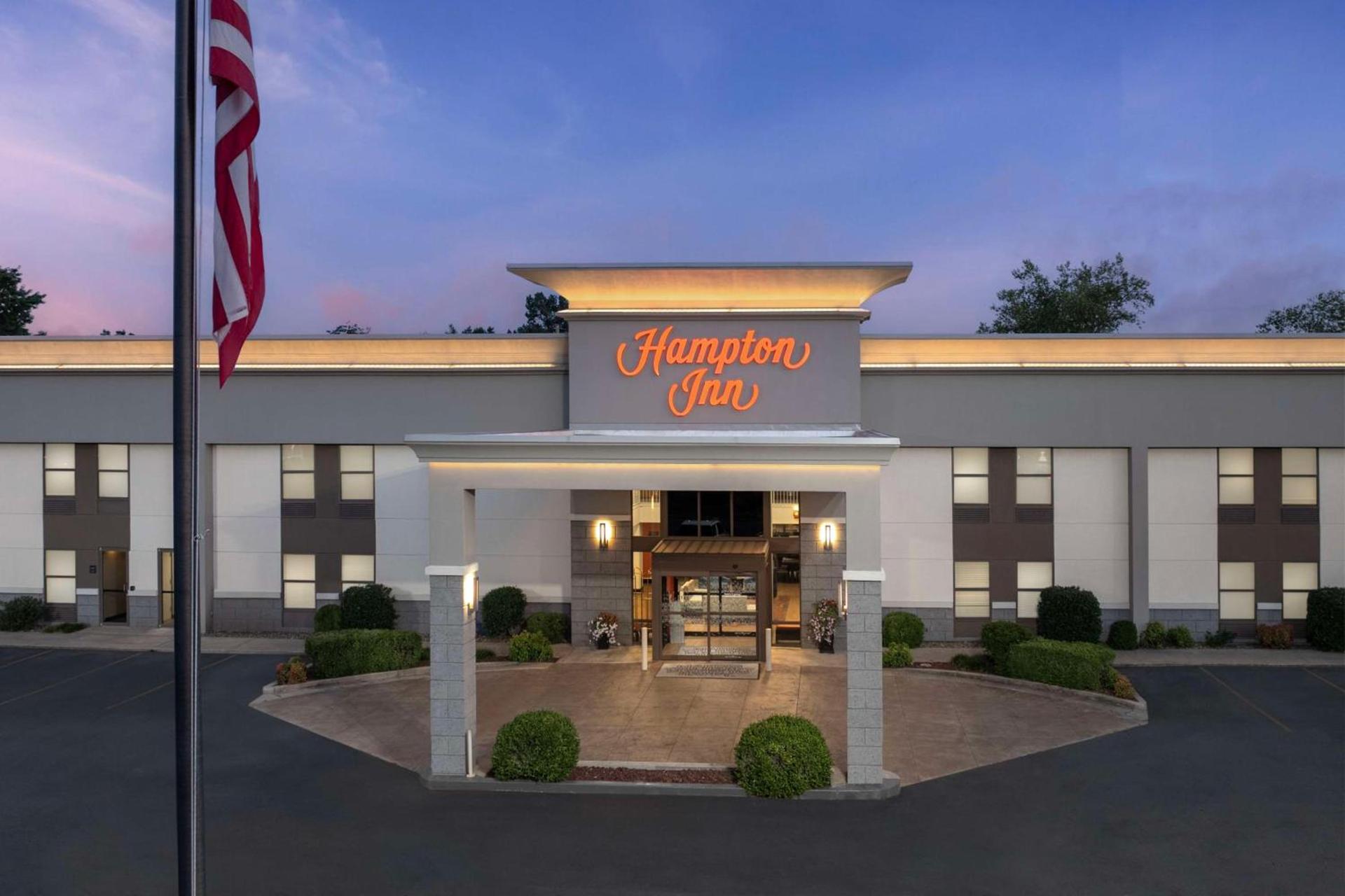 Hampton Inn Russellville — hotel in Russellville