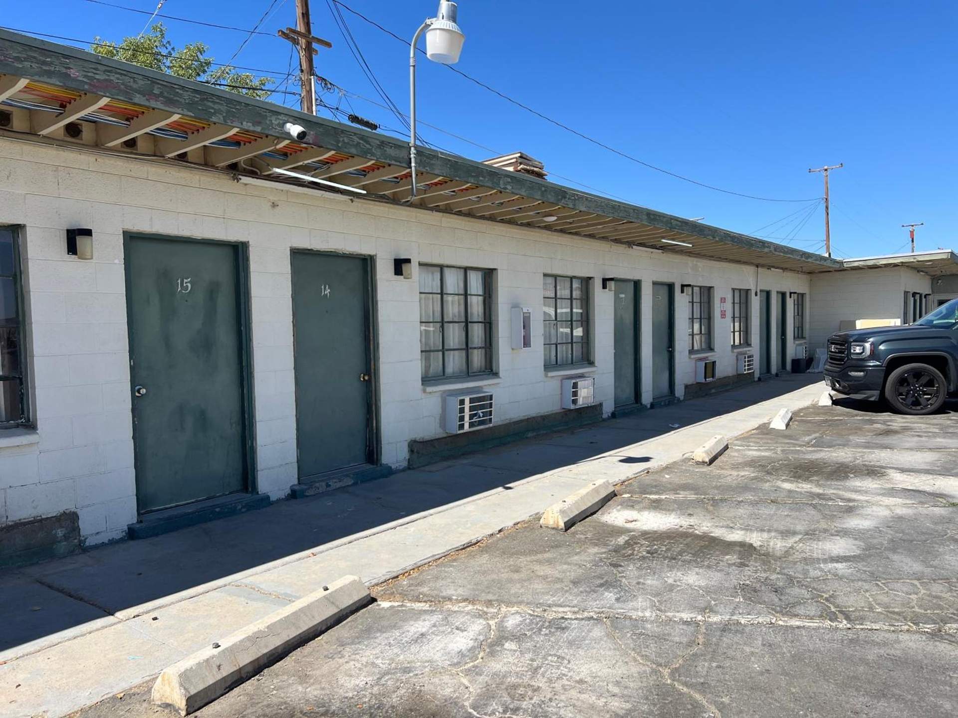 Carl's Motel