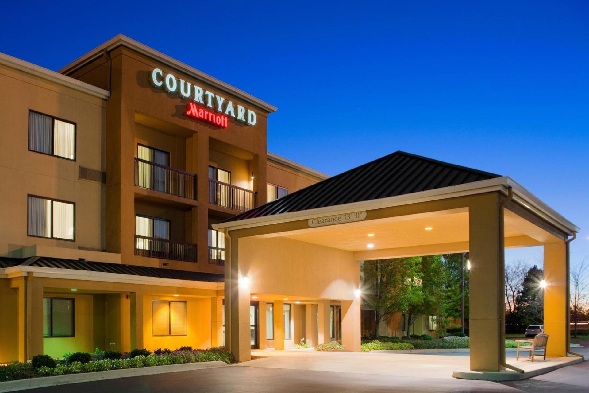 Courtyard Toledo Rossford/Perrysburg — hotel in Rossford