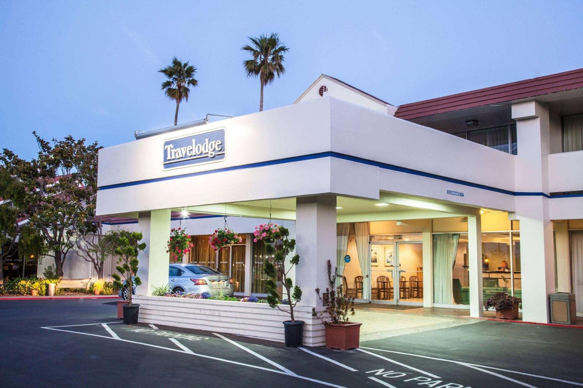 Travelodge by Wyndham Monterey Bay — hotel in Monterey