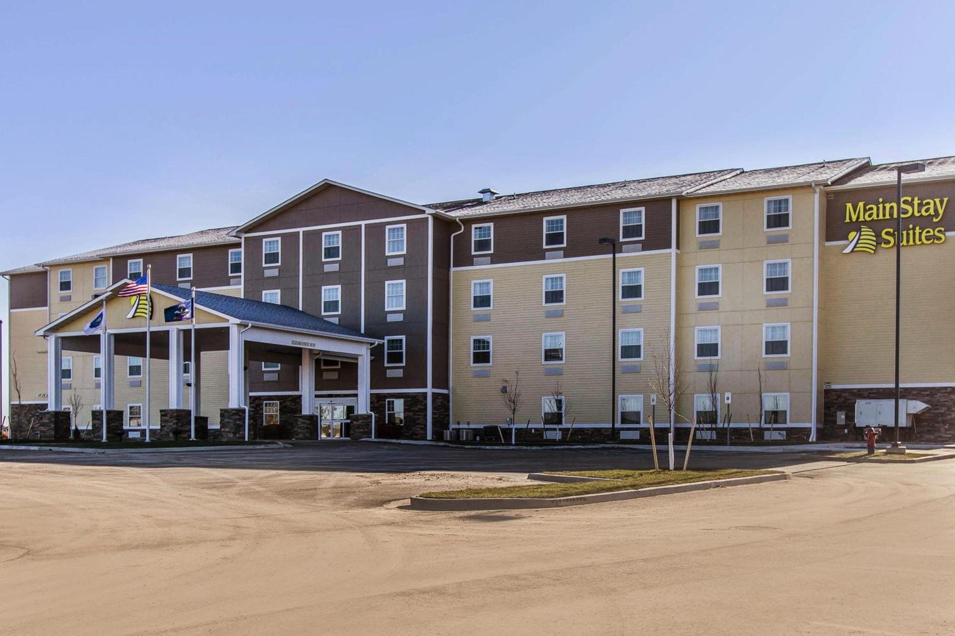 MainStay Suites Watford City - Event Center — hotel in Watford City