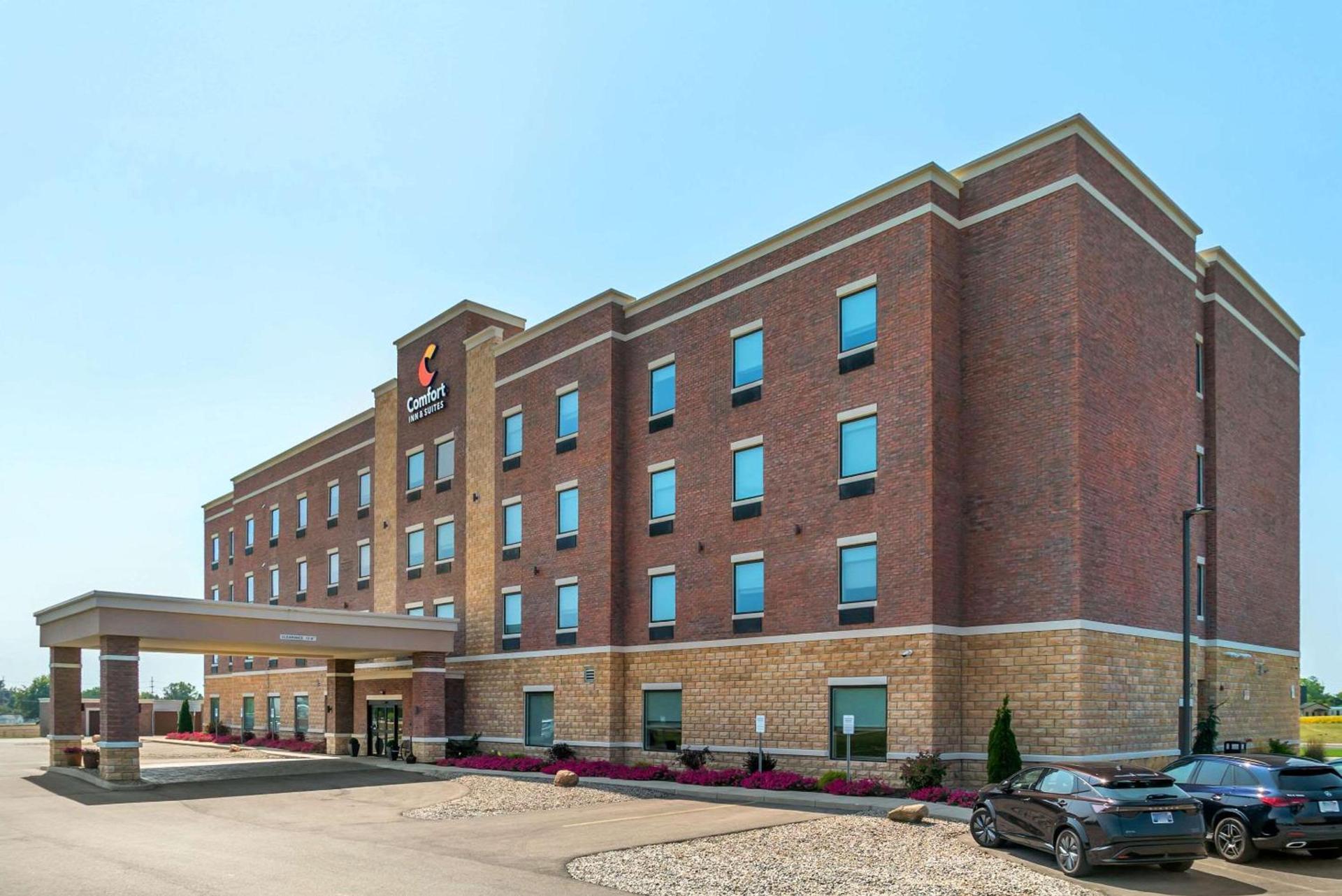 Comfort Inn & Suites Adrian — hotel in Adrian
