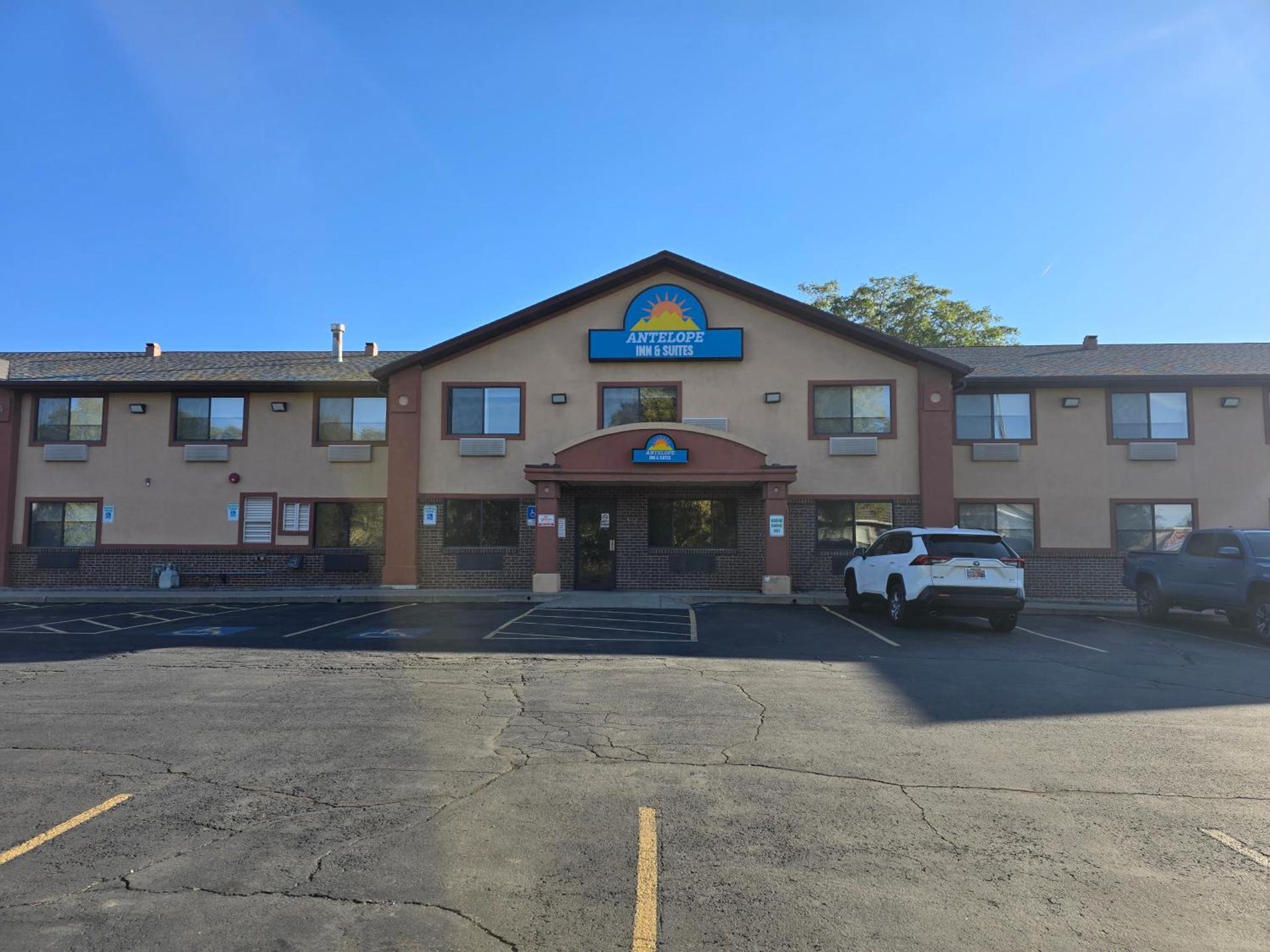 Antelope Inn & Suites — hotel in Clearfield