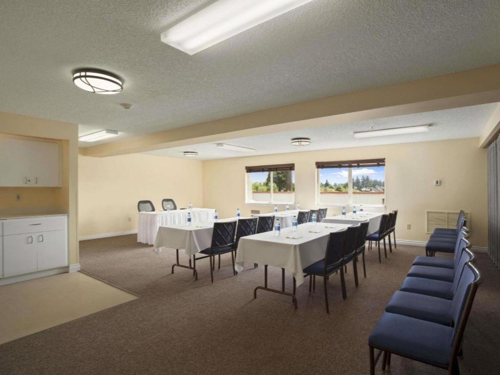 Days Inn by Wyndham Lacey Olympia Area — hotel in Lacey