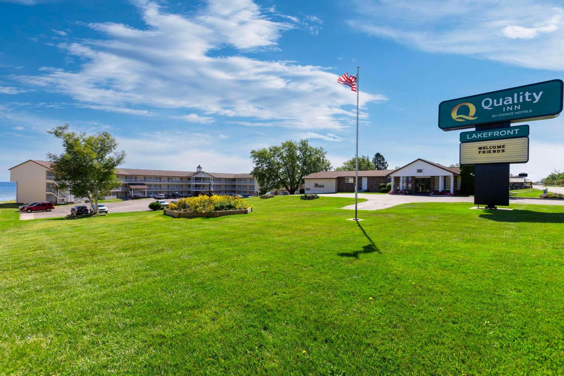 Quality Inn Lakefront — hotel in Saint Ignace