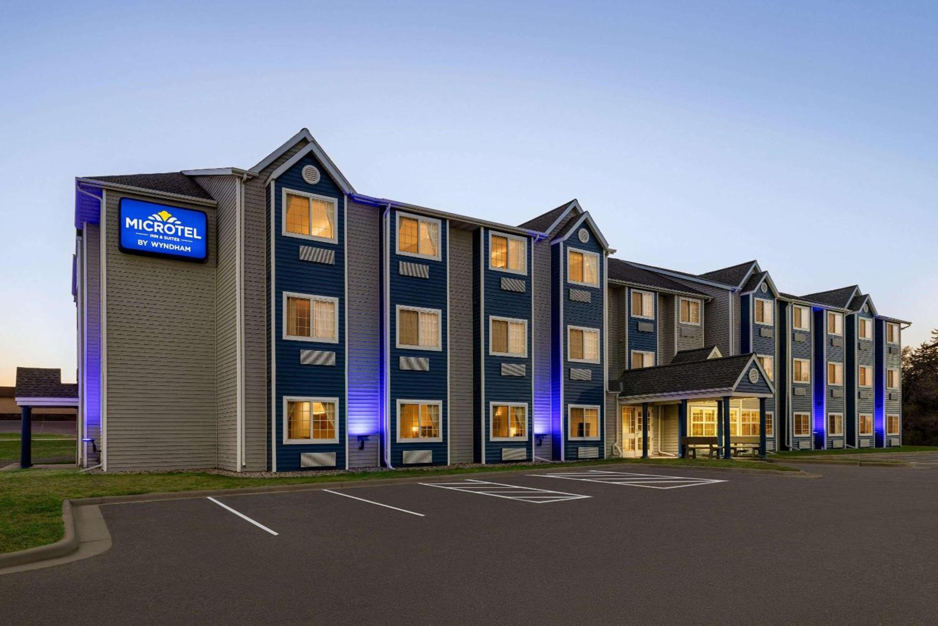Microtel Inn & Suites by Wyndham New Ulm — hotel in New Ulm