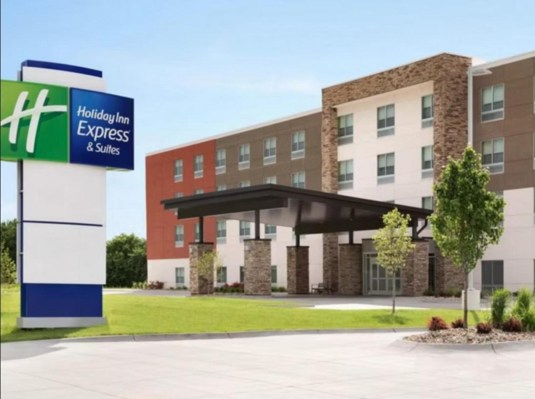 Holiday Inn Express & Suites Stevensville - Benton Harbor by IHG — hotel in Stevensville