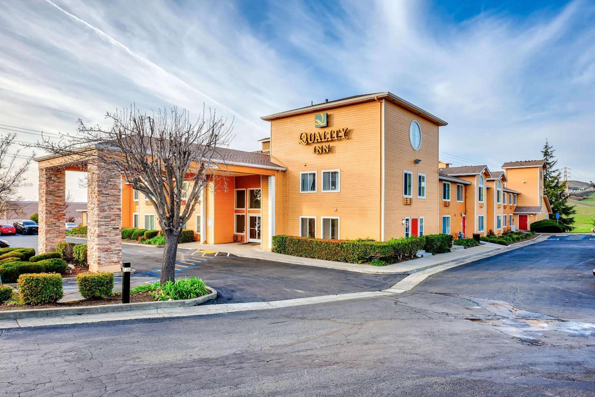 Quality Inn near Six Flags Discovery Kingdom-Napa Valley — hotel in Vallejo