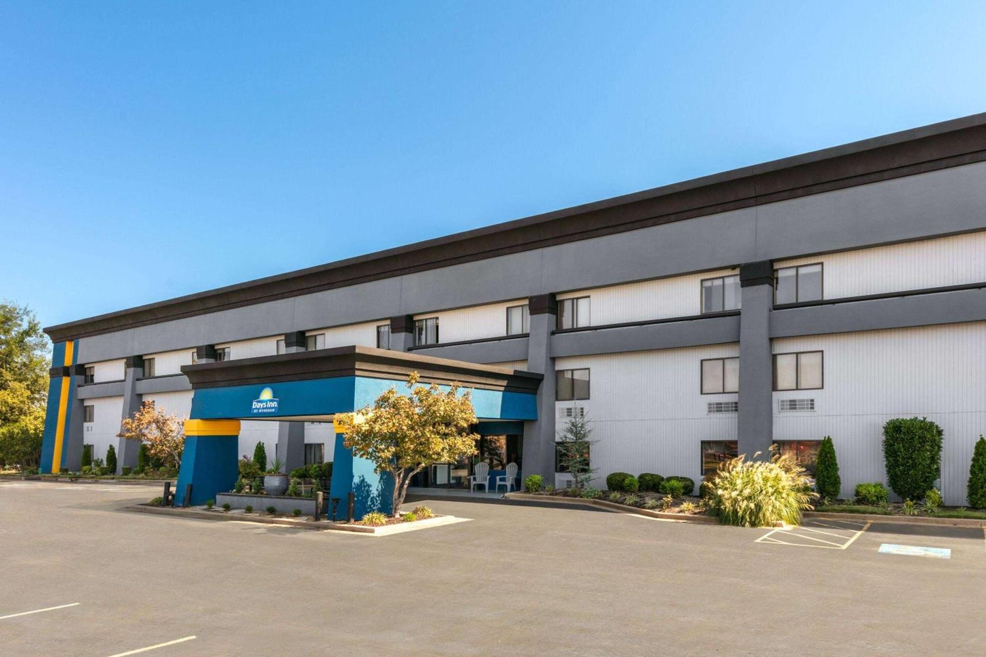 Days Inn by Wyndham Fort Smith — hotel in Fort Smith