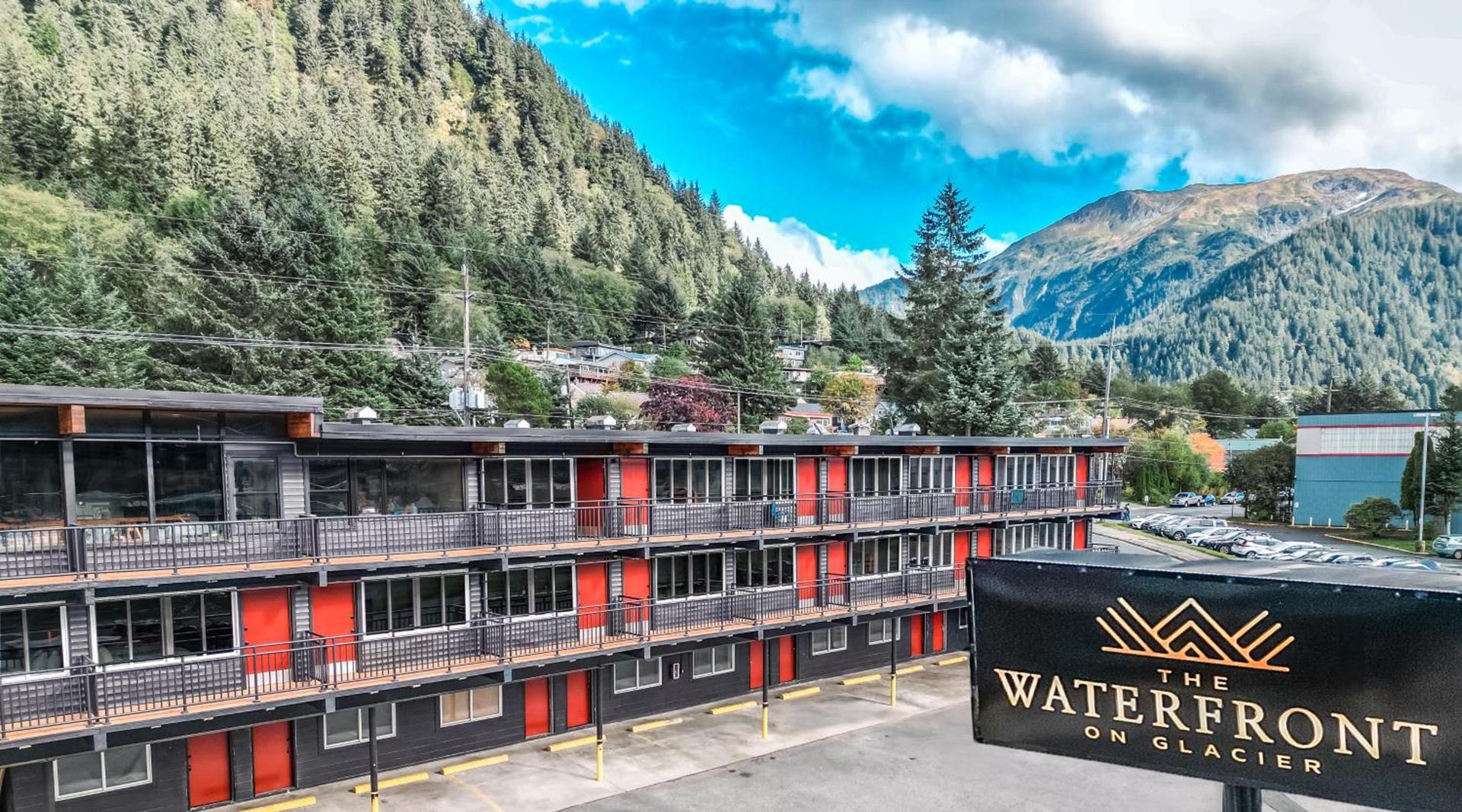Waterfront on Glacier — hotel in Juneau