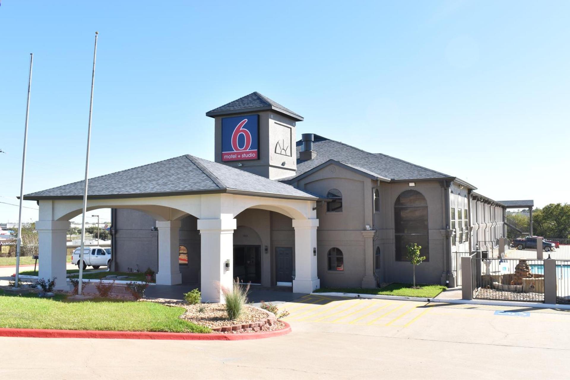 Motel 6-Brenham, TX — hotel in Brenham