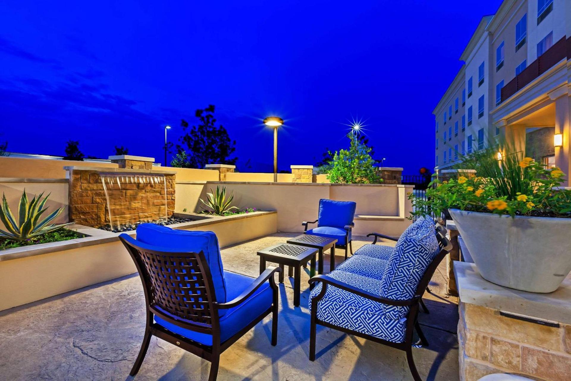 Clarion Hotel The Colony - Plano West — hotel in The Colony