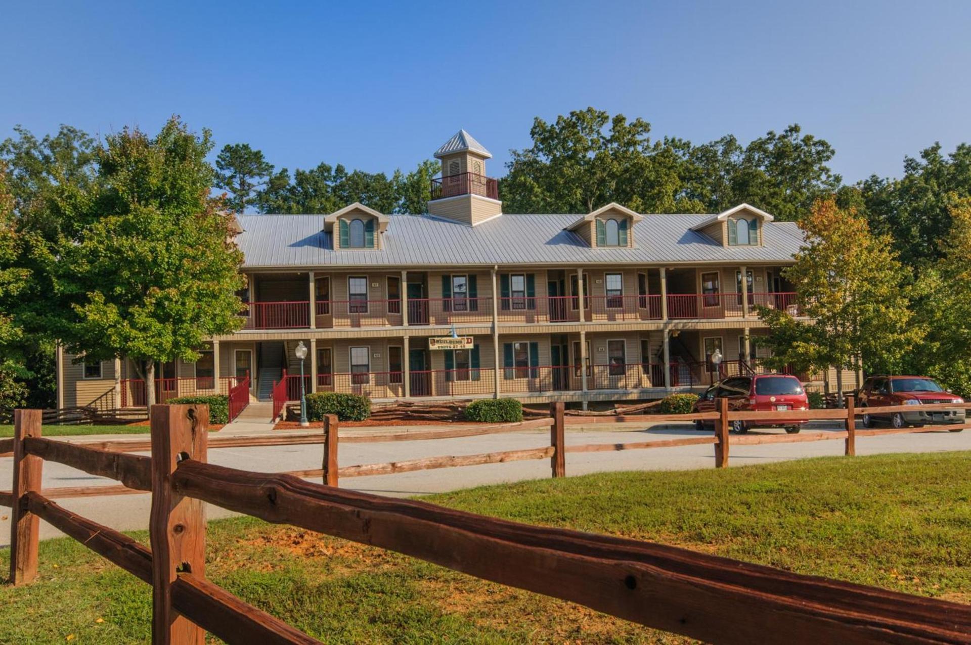 Holiday Inn Club Vacations Apple Mountain Resort at Clarkesville — hotel in Clarkesville