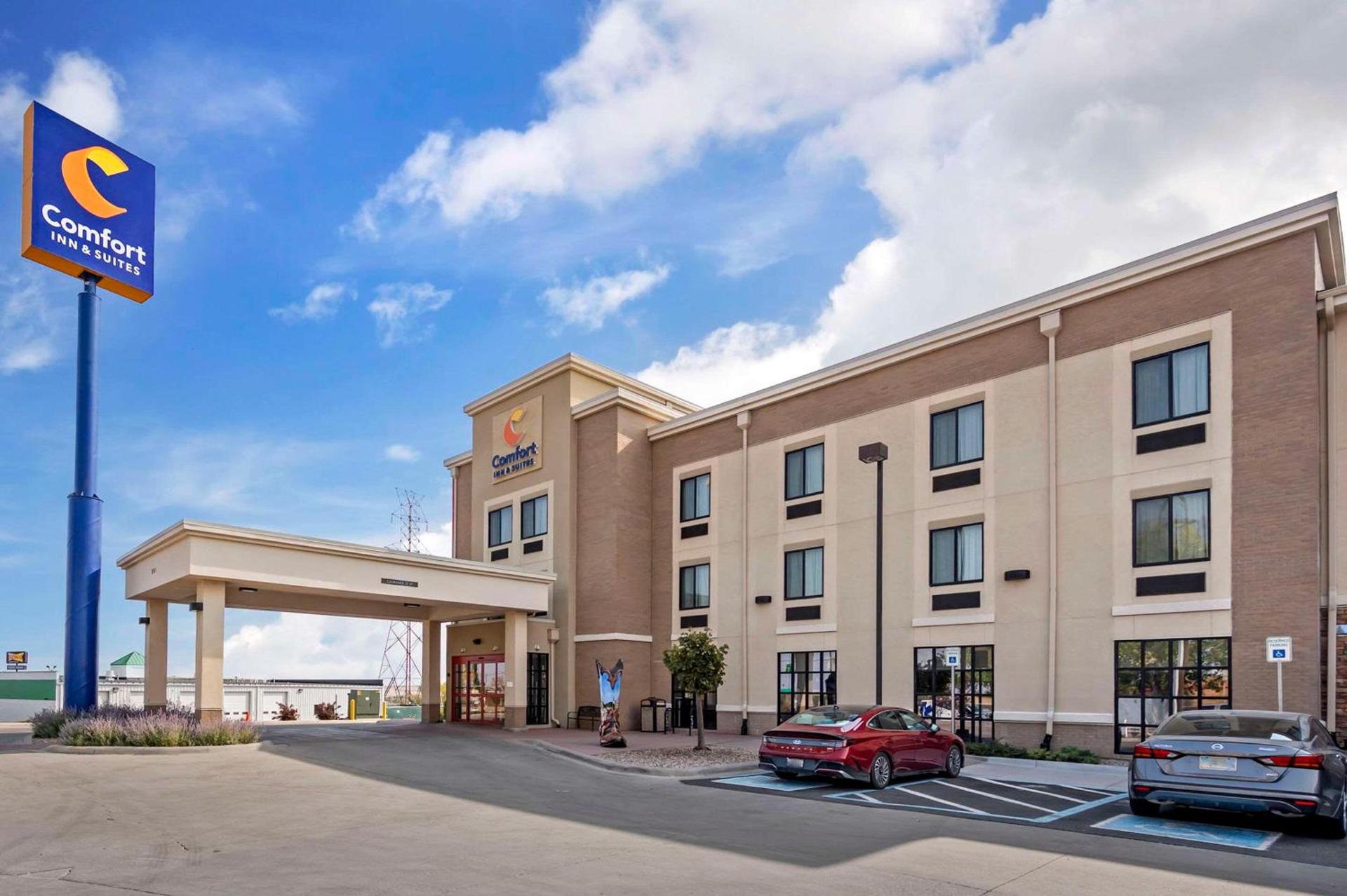 Comfort Inn & Suites — hotel in Cheyenne