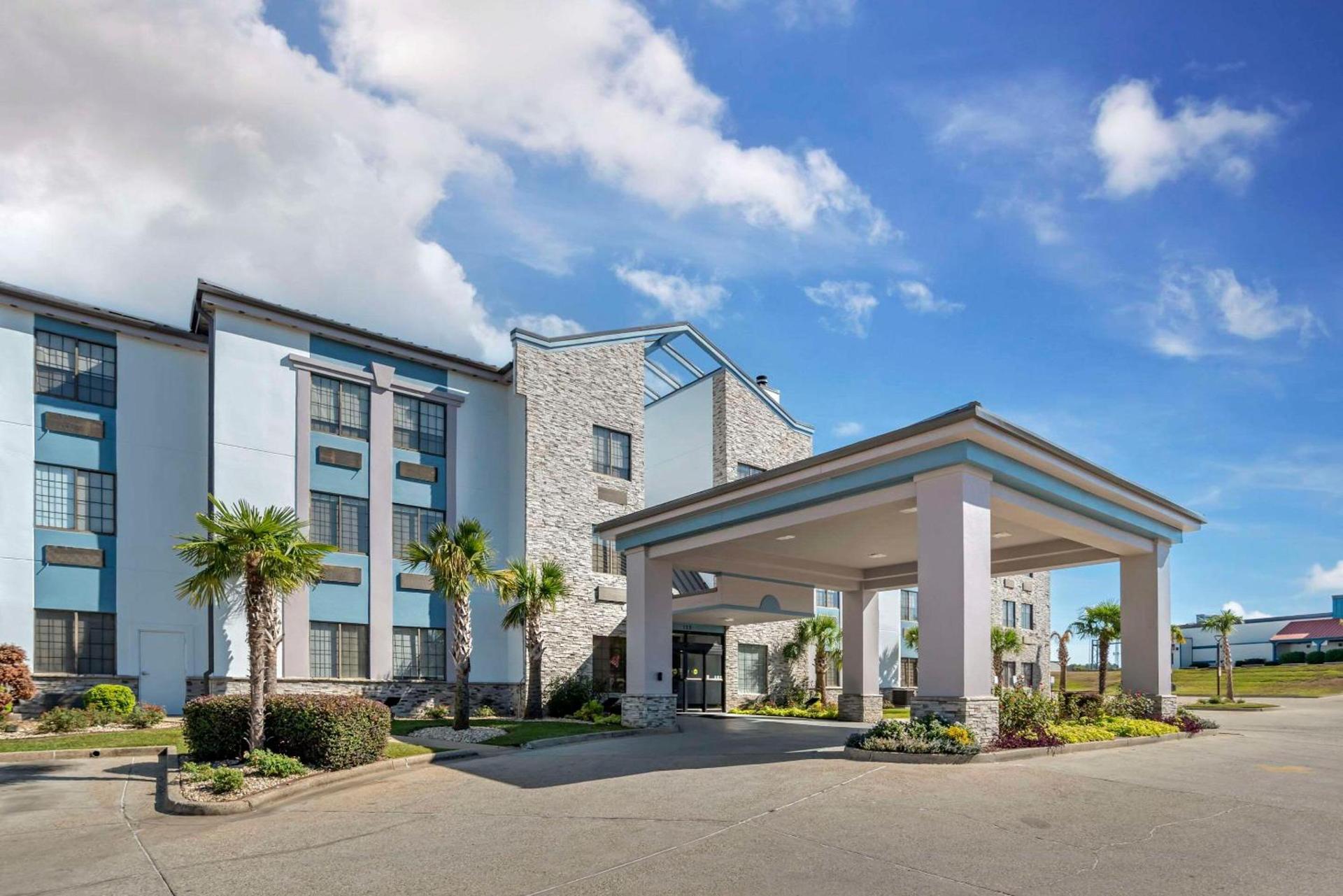 Comfort Suites Hattiesburg near University — hotel in Hattiesburg