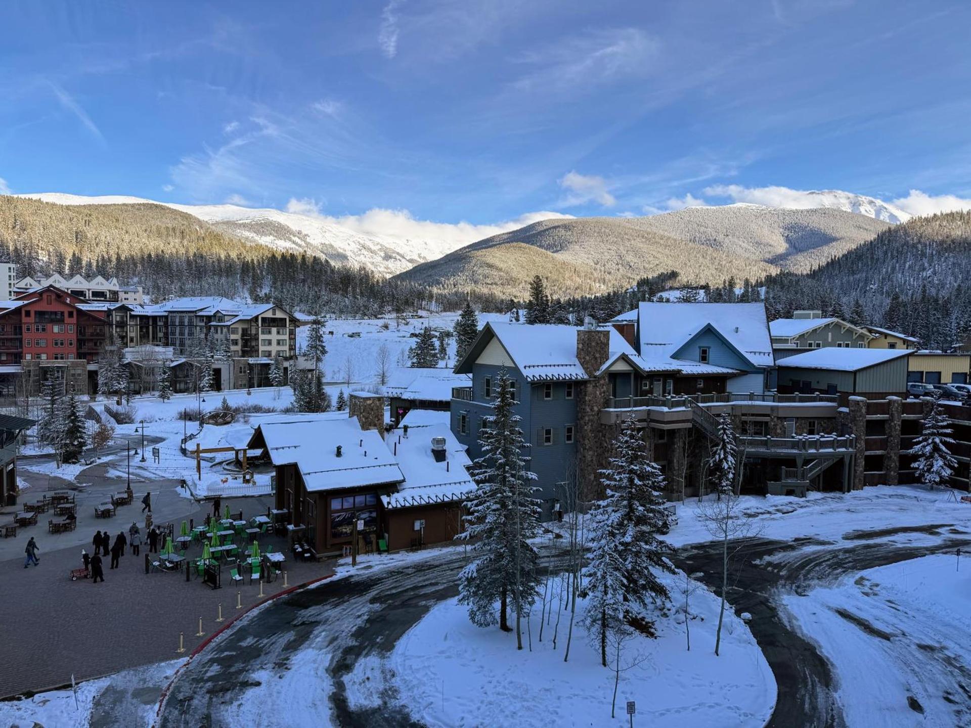 Ski-In Ski-Out Condo at Zephyr Mountain Lodge 1518 — hotel in Winter Park